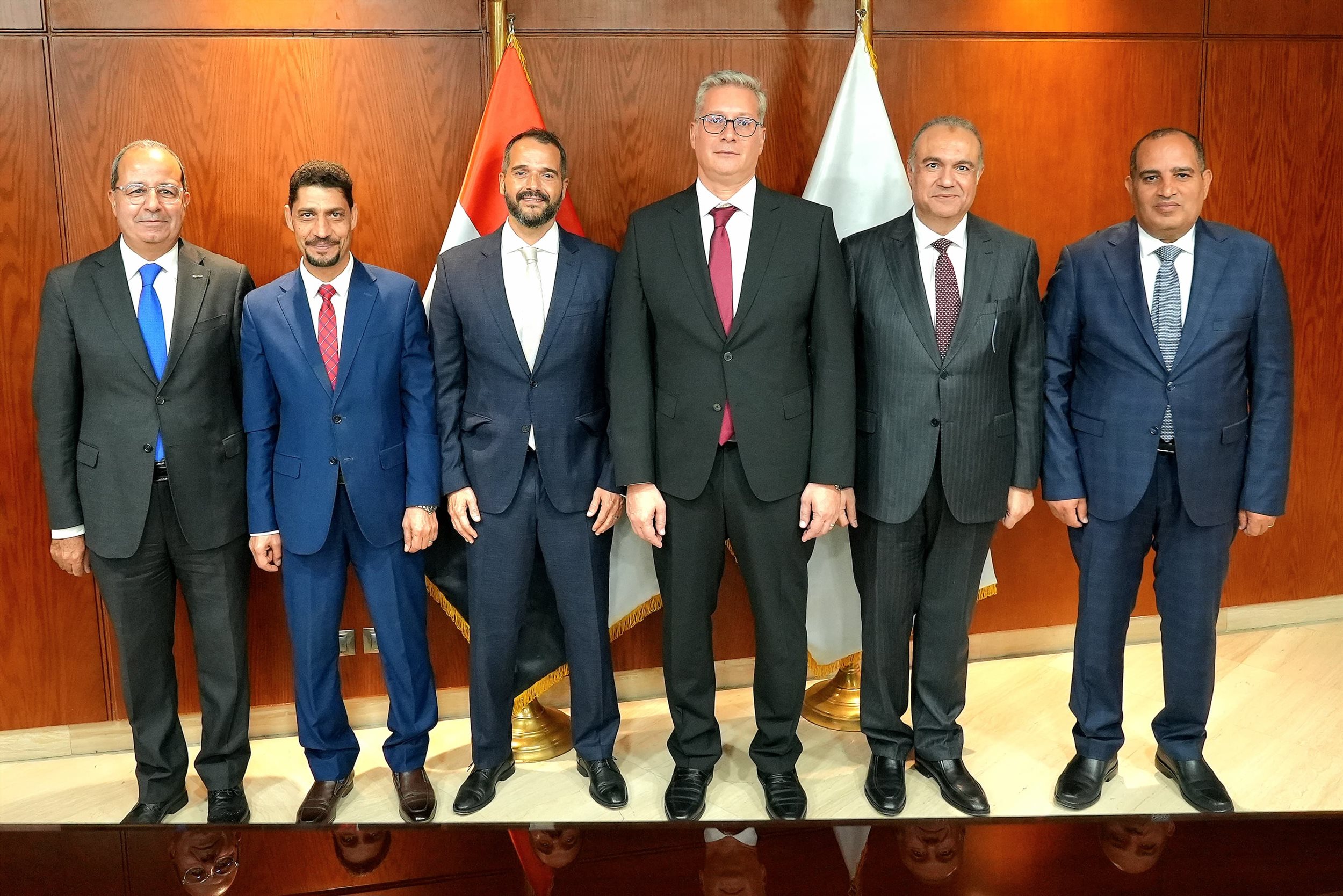 ايجاس توقع مذكرة تفاهم مع شركة إكسون موبيل ايجيبت