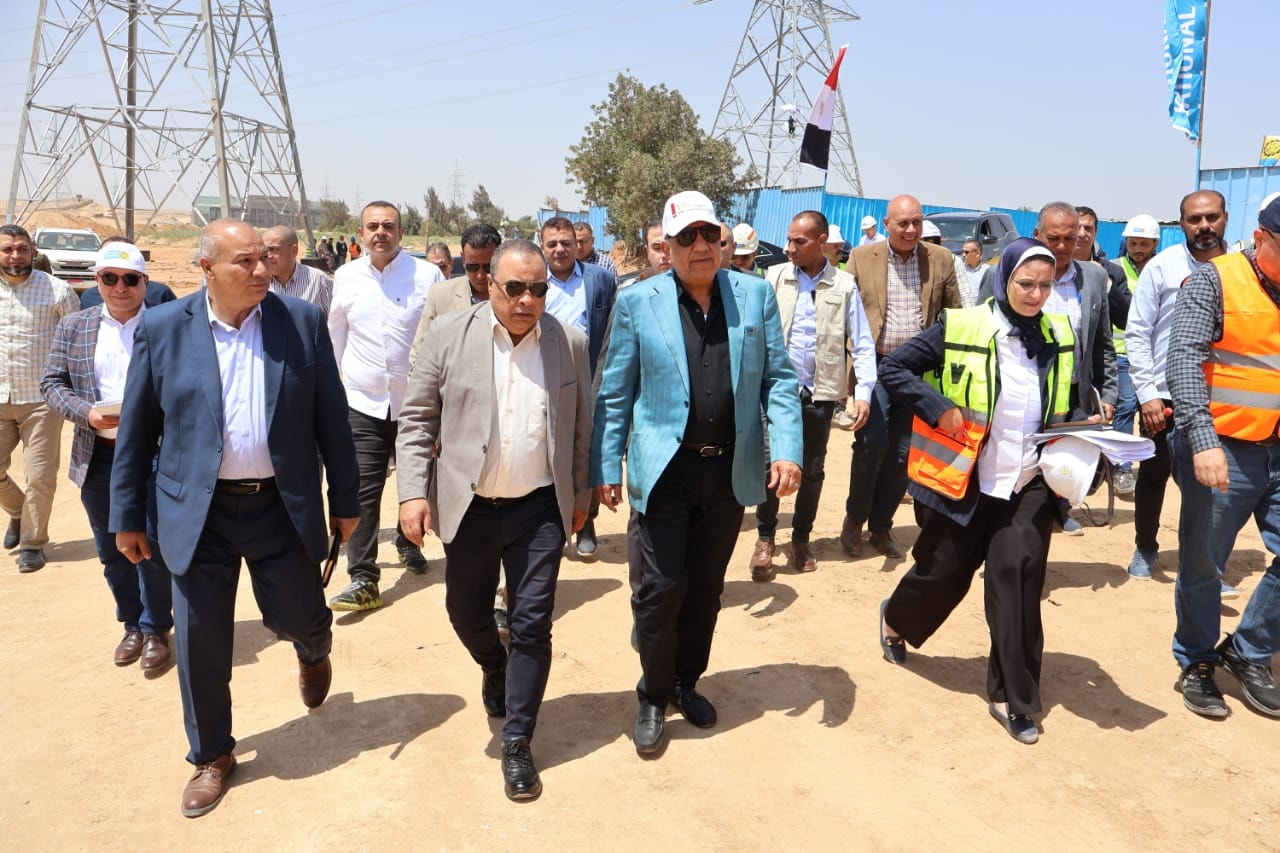 وزير الكهرباء يتفقد محطة محولات رشيد 2