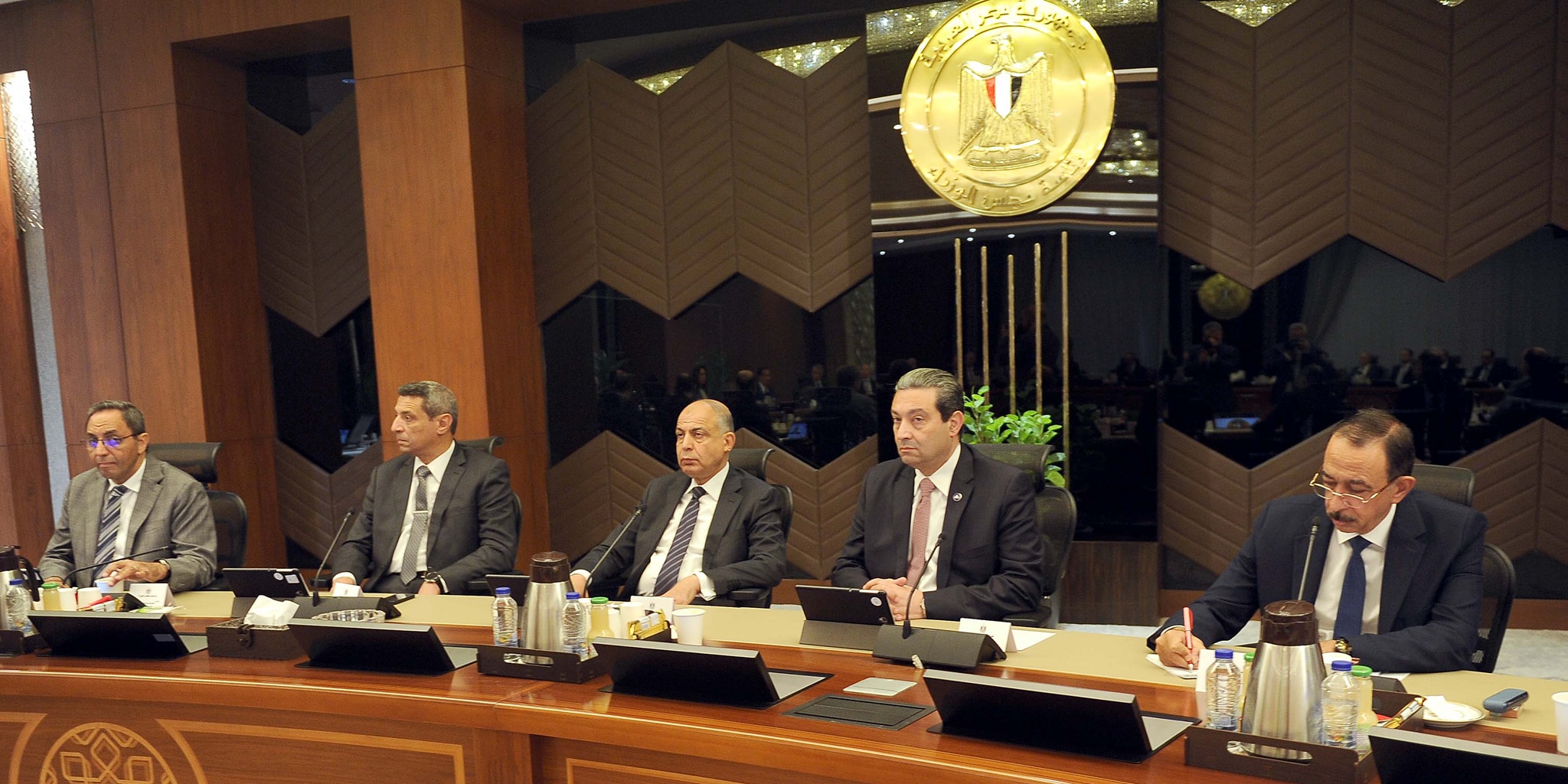 رئيس الوزراء يترأس الاجتماع السابع لمجلس المحافظين