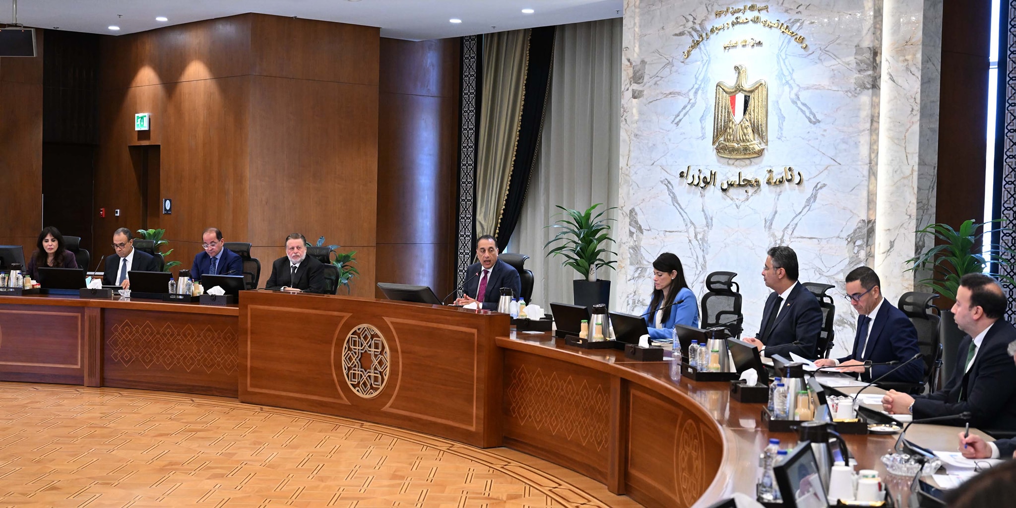 رئيس الوزراء يترأس اجتماع المجموعة الوزارية الاقتصادية
