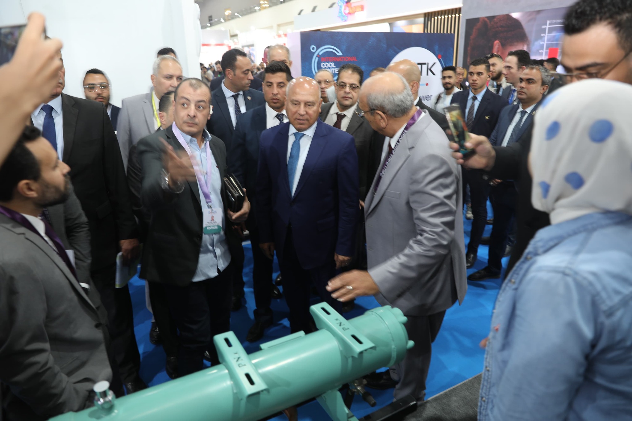 الوزير يفتتح المعرض والمؤتمر الدولي التاسع للتبريد والتكييف