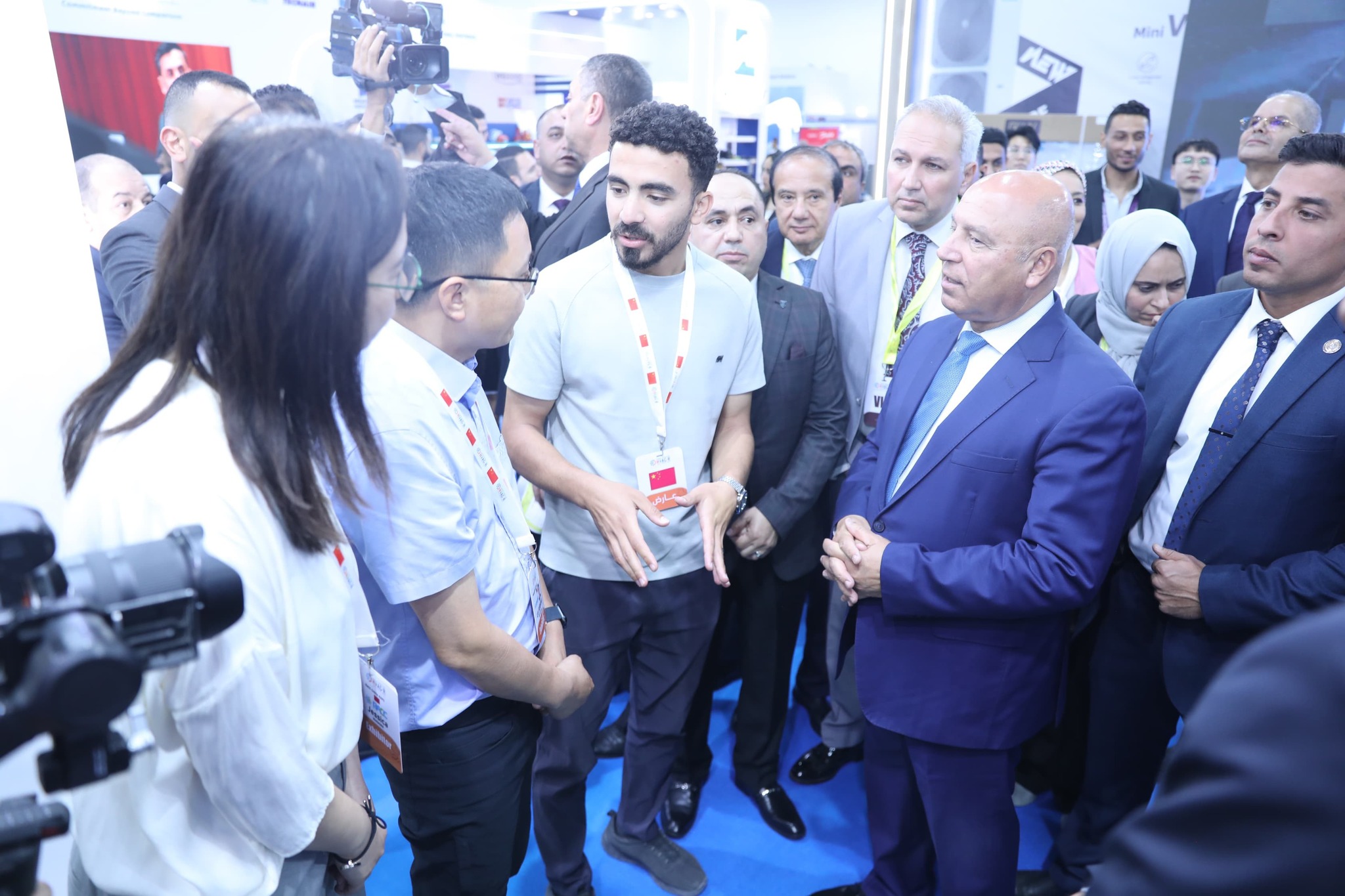 الوزير يفتتح المعرض والمؤتمر الدولي التاسع للتبريد والتكييف