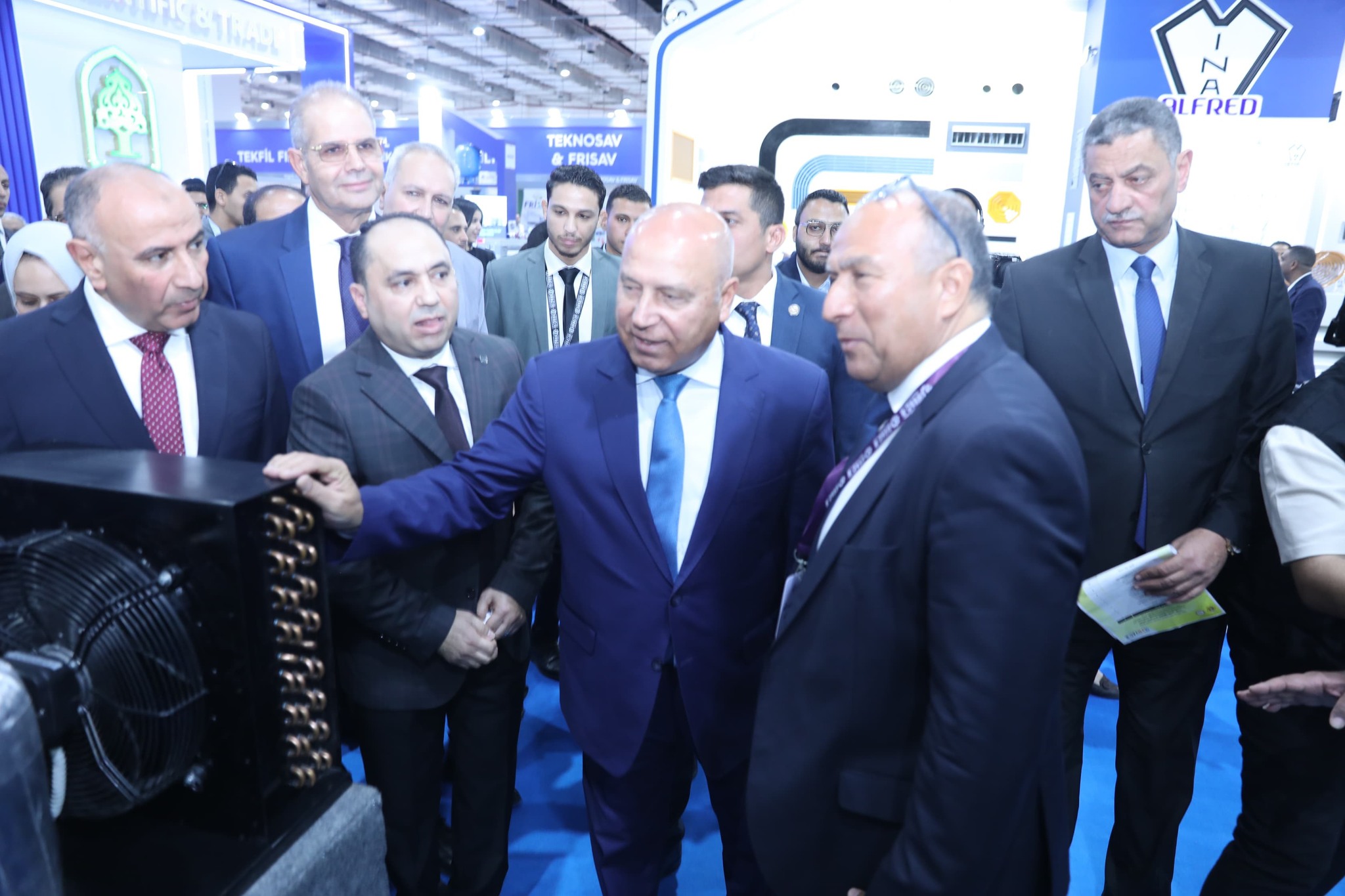 الوزير يفتتح المعرض والمؤتمر الدولي التاسع للتبريد والتكييف