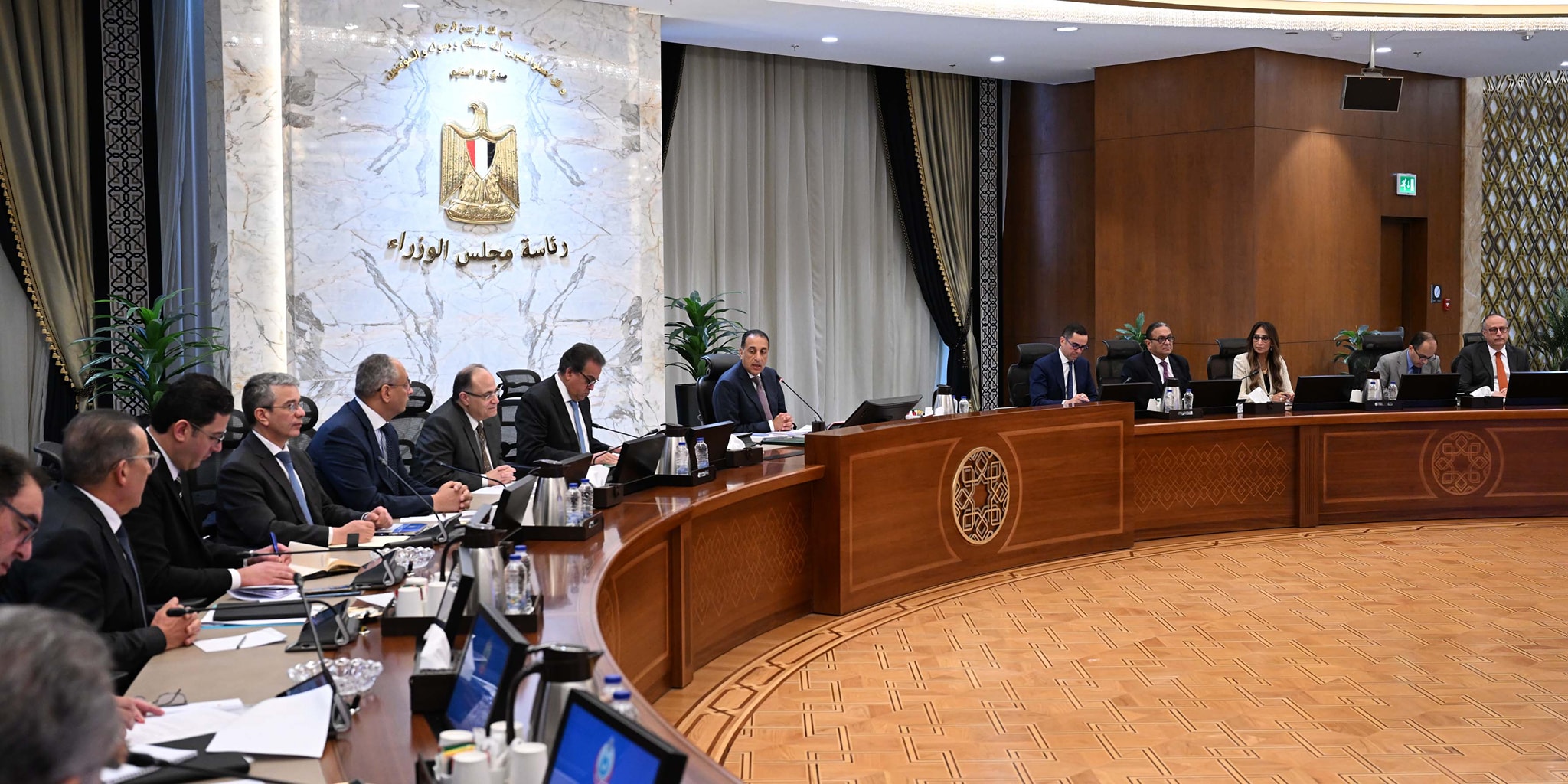 مدبولي يتابع إجراءات دخول الماركات العالمية إلى السوق المصري