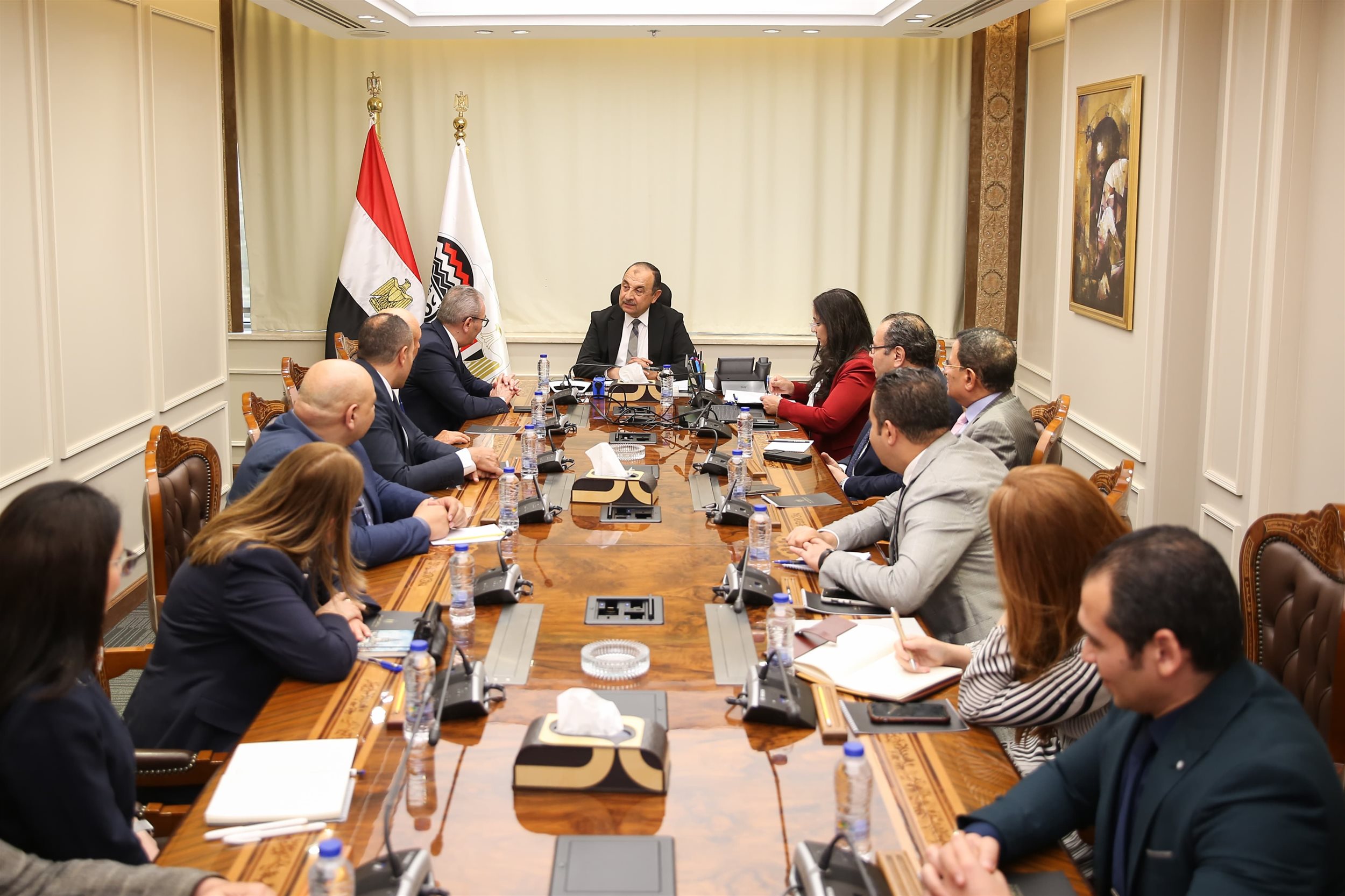 وزير قطاع الأعمال يلتقي مجموعة شاهينلر القابضة التركية