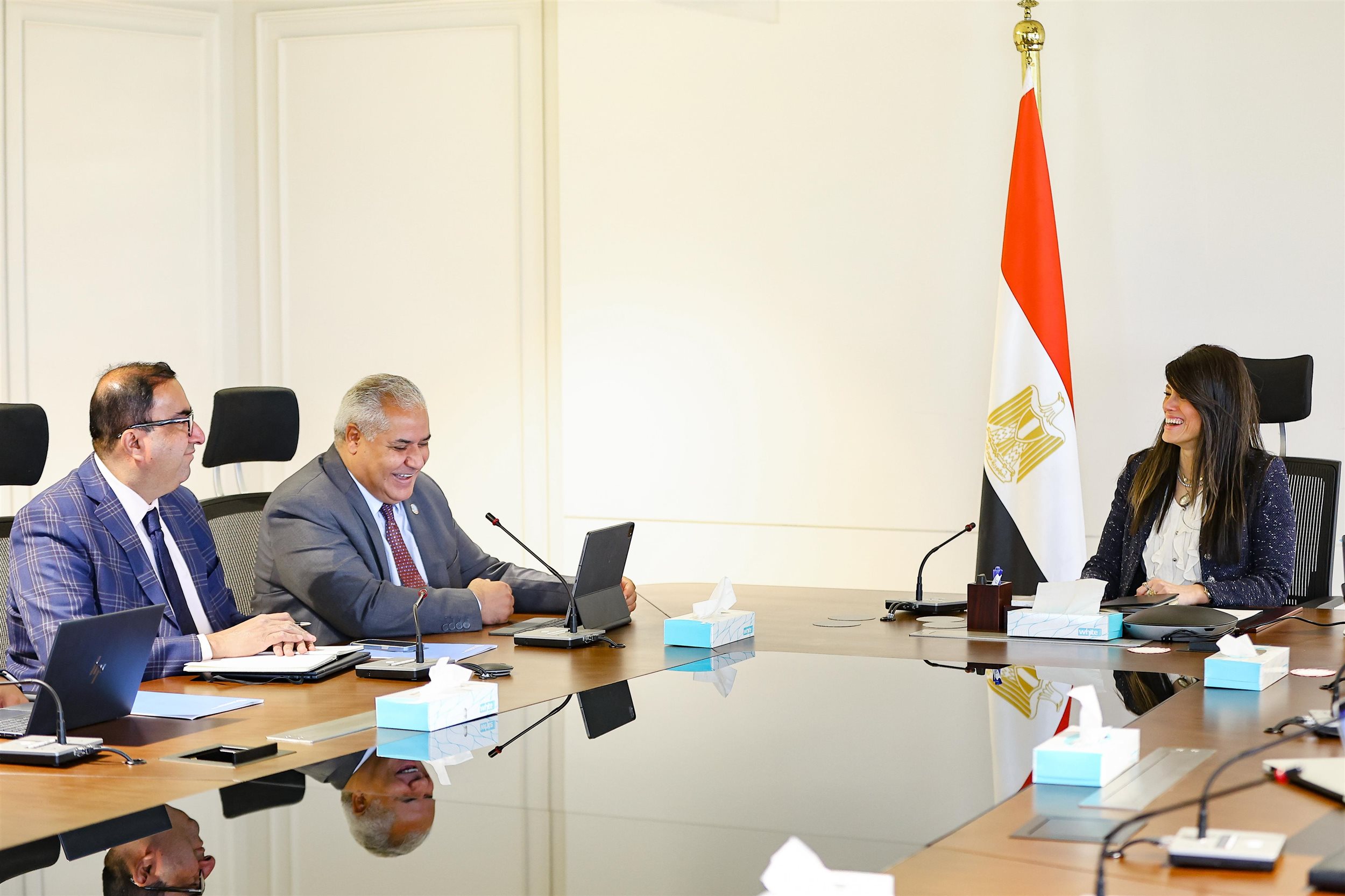المشاط تجتمع مع المدير العام المساعد لمنظمة الأغذية والزراعة للأمم المتحدة�