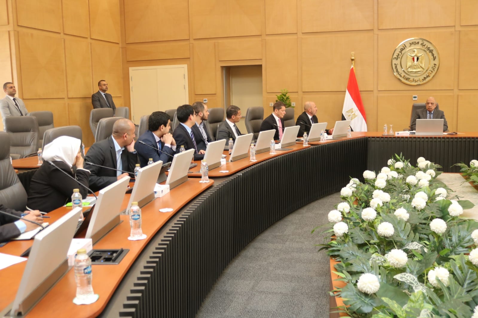 وزير الكهرباء يجتمع مع رئيس مجموعة إنكوم