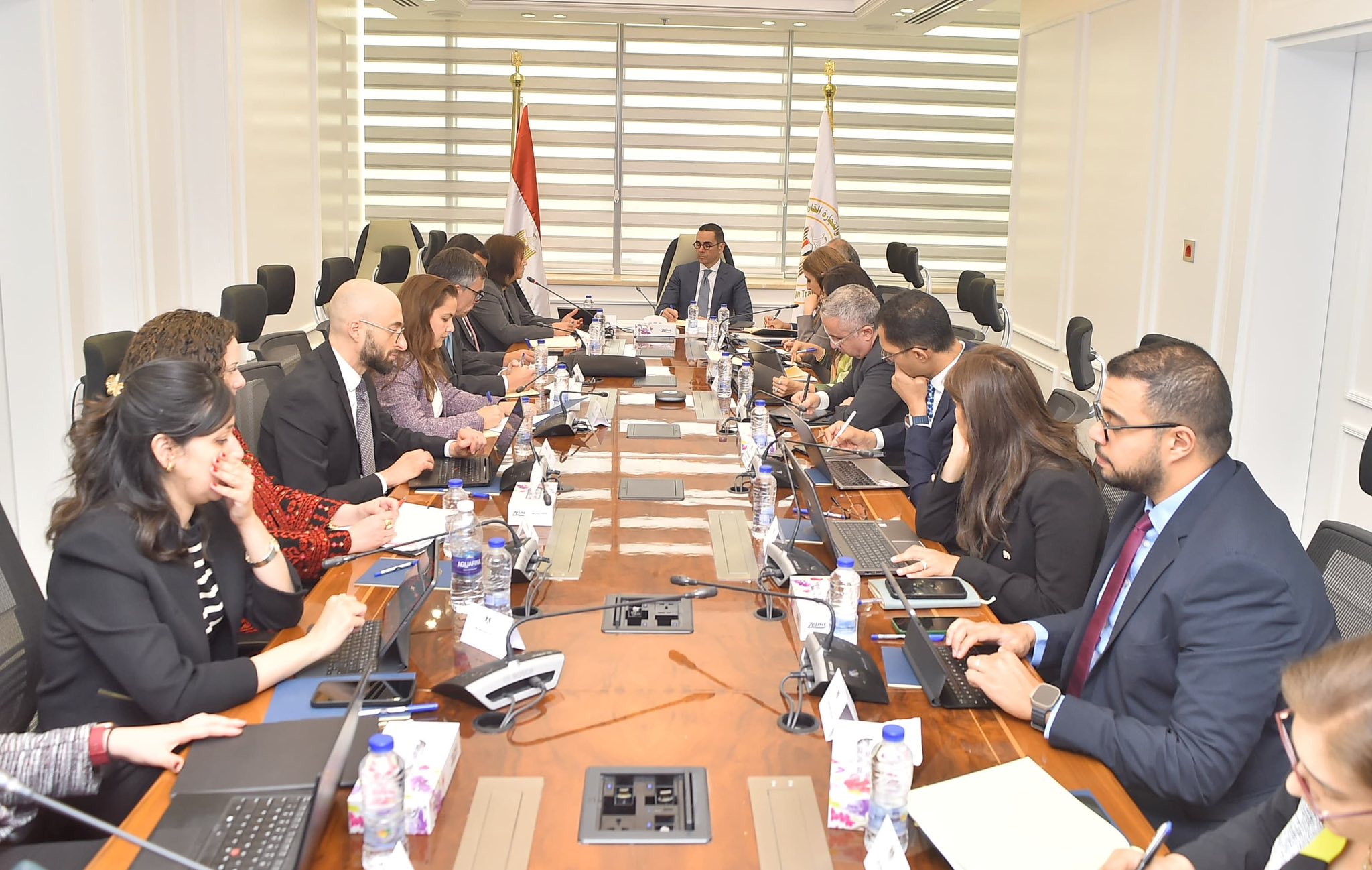 وزير الاستثمار يجتمع مع بعثة صندوق النقد الدولي