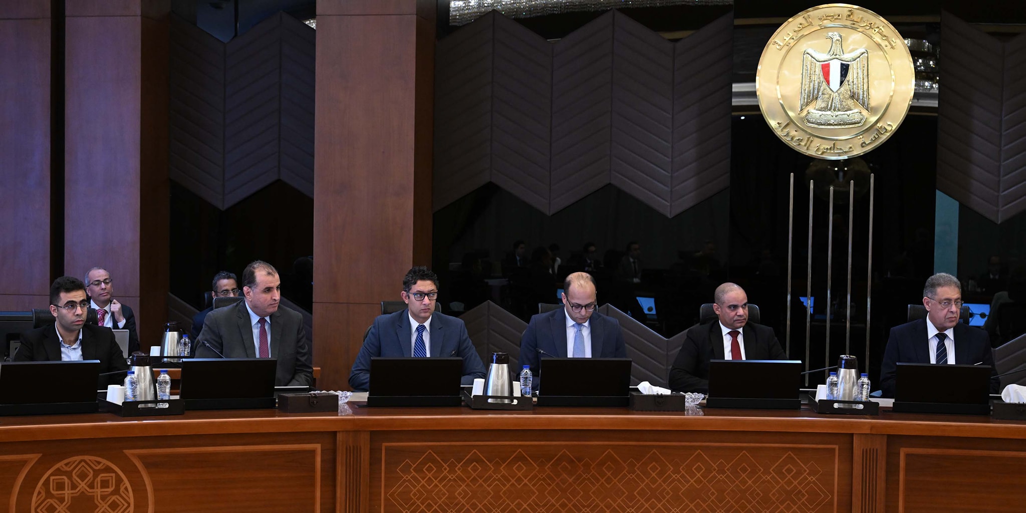 رئيس الوزراء يترأس اجتماع المجلس الأعلى لصناعة السيارات