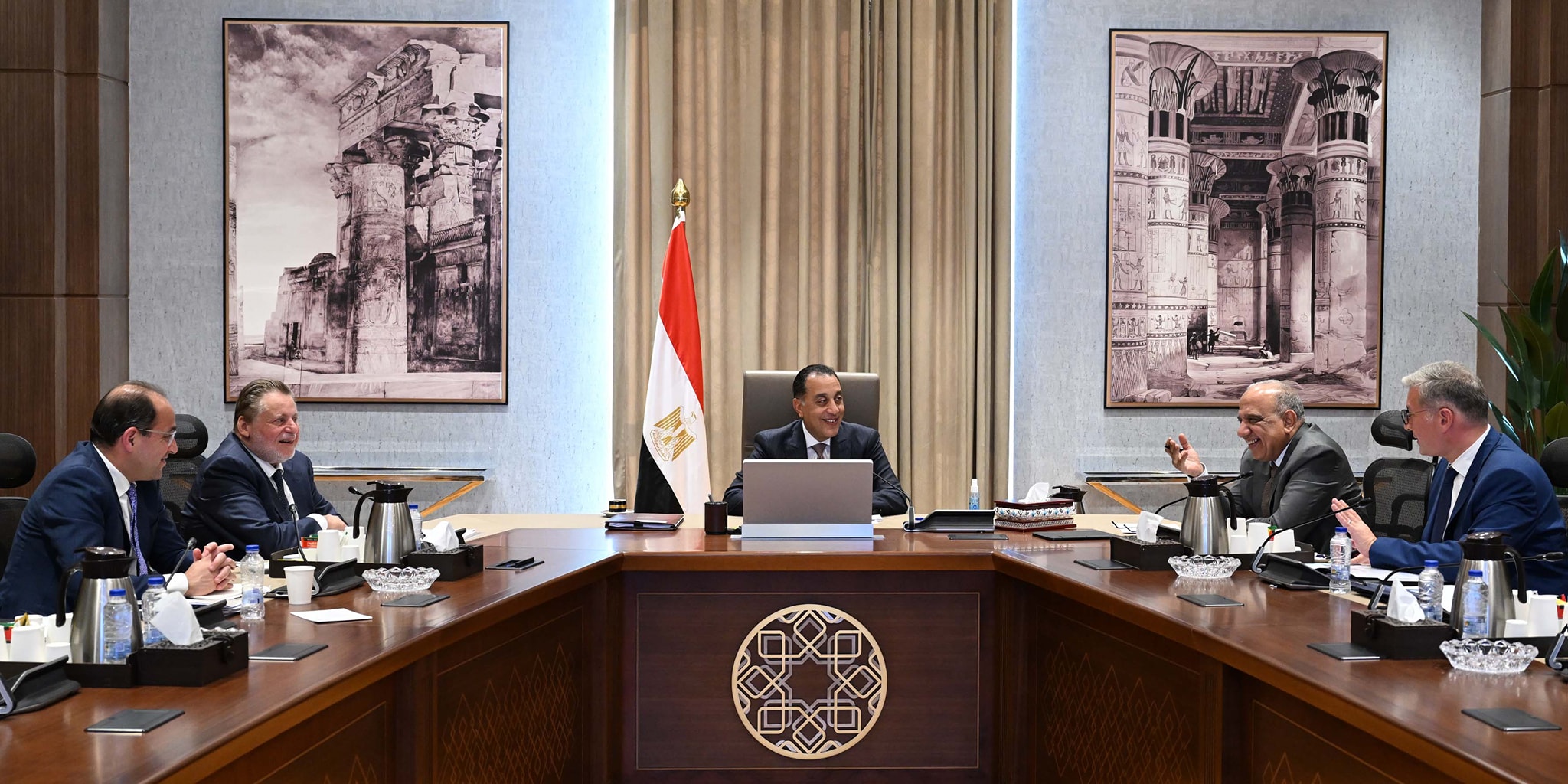مدبولي يستعرض خطة توفير المنتجات البترولية لمحطات الكهرباء