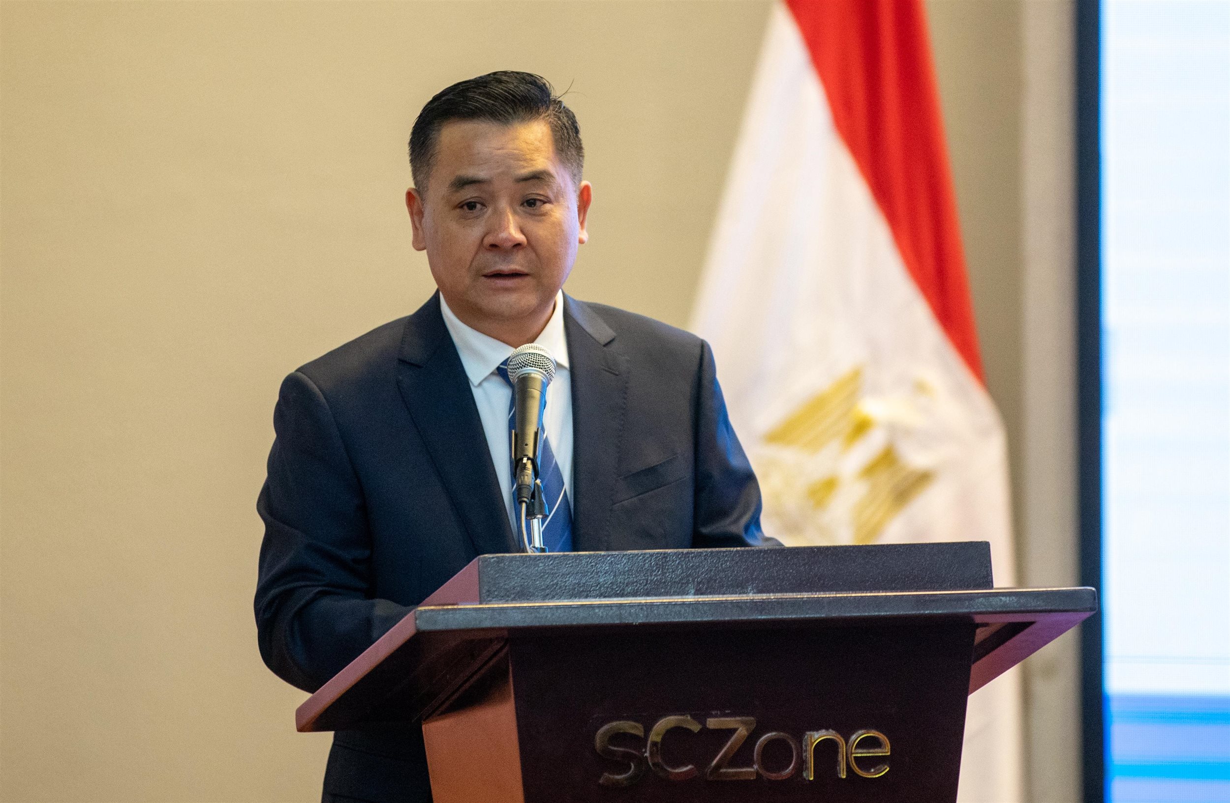 توقيع تعاقدات إضافية بين مصنع شين شينج واقتصادية قناة السويس