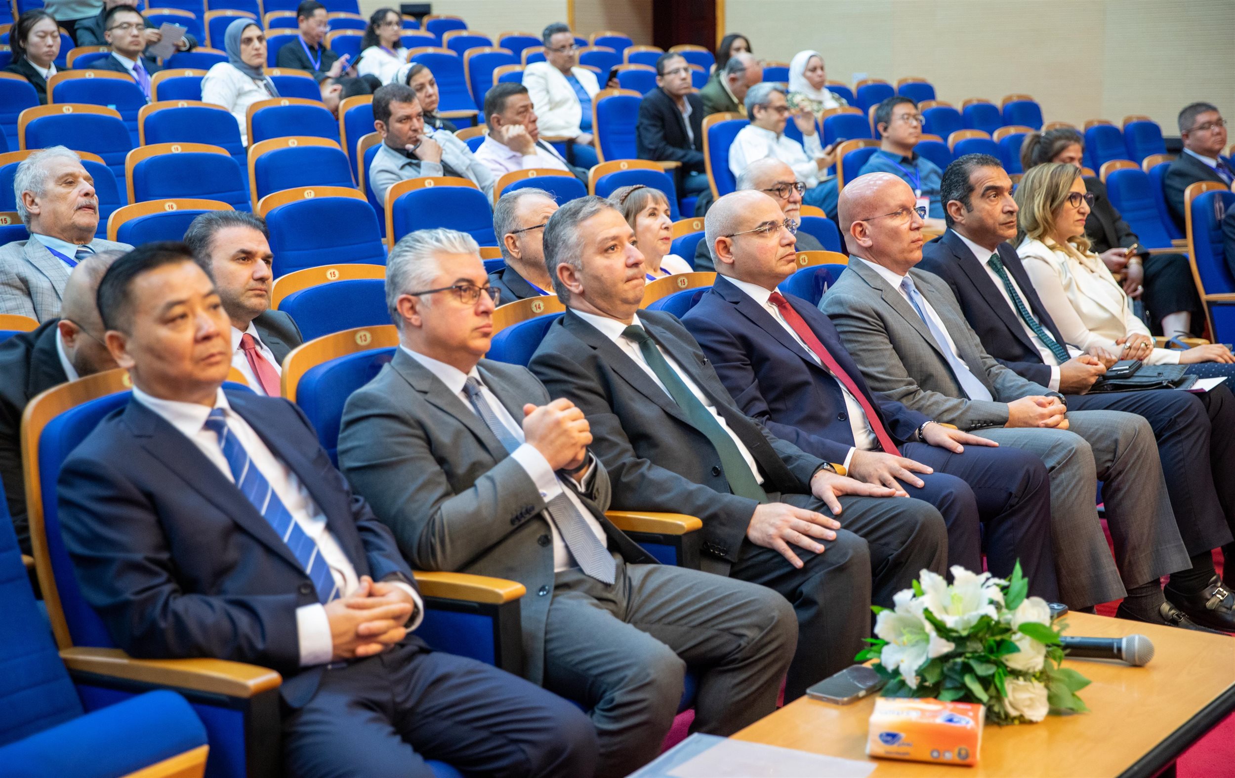 توقيع تعاقدات إضافية بين مصنع شين شينج واقتصادية قناة السويس