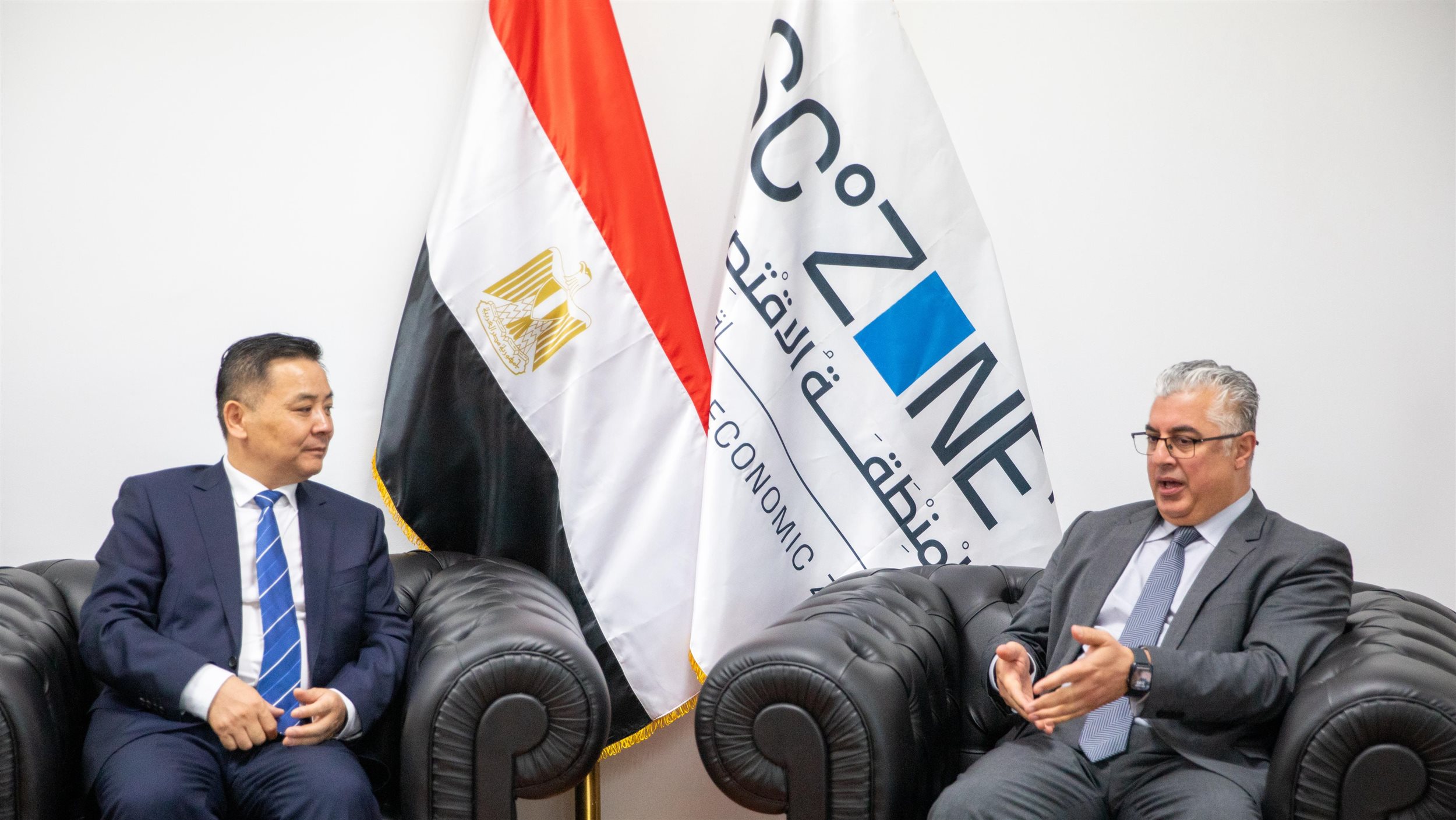 توقيع تعاقدات إضافية بين مصنع شين شينج واقتصادية قناة السويس
