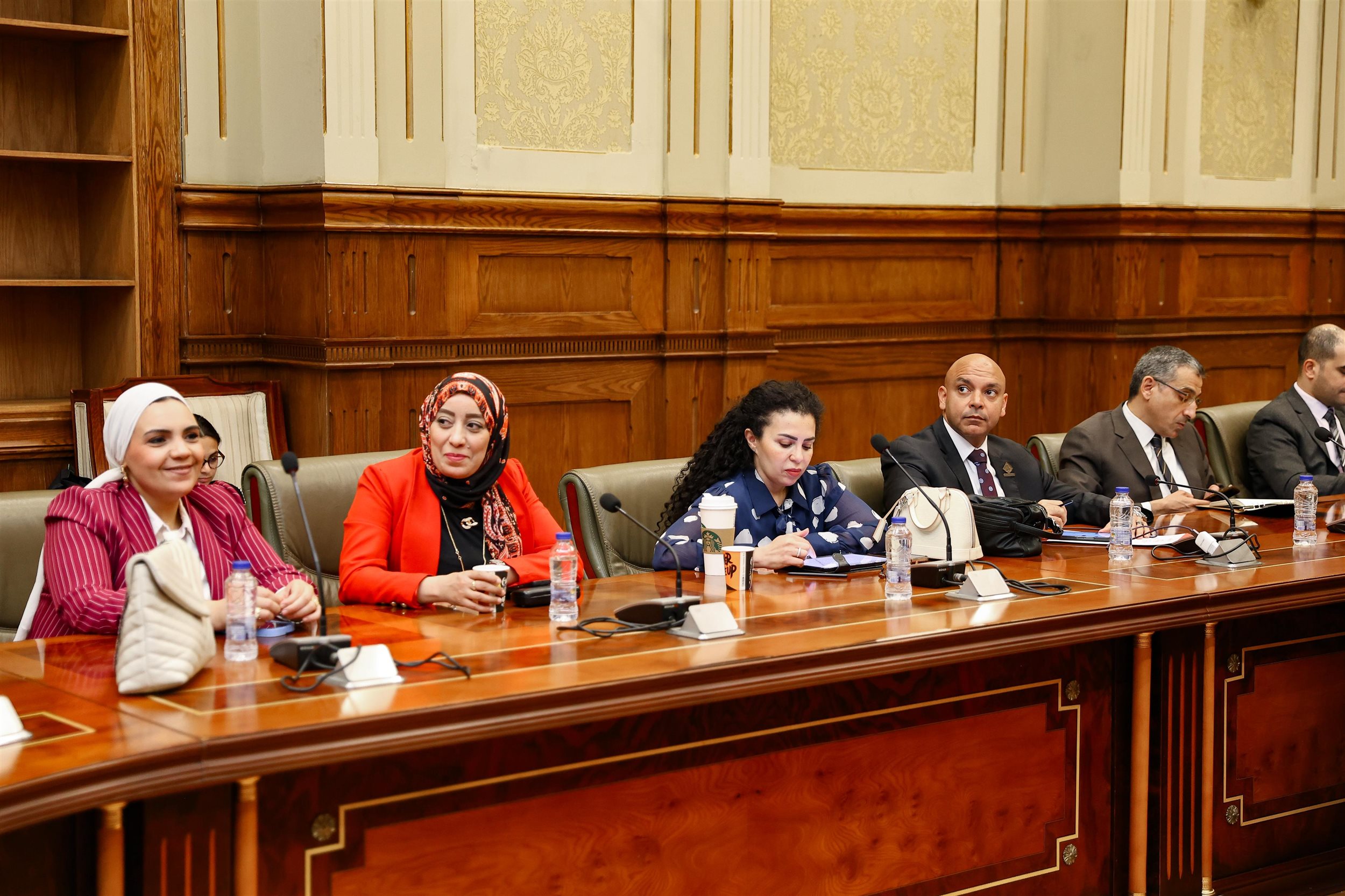اجتماع لجنة الشئون المالية والاقتصادية بمجلس الشيوخ