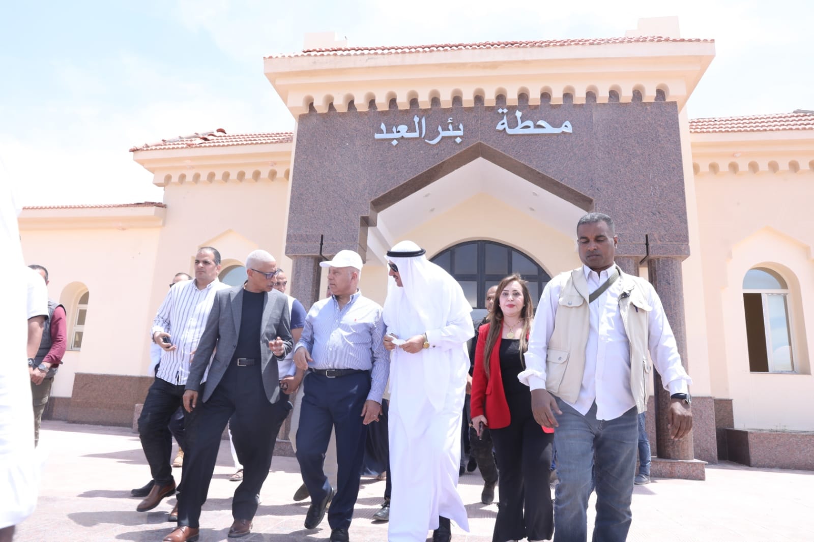 وزير النقل يتابع تنفيذ مشروع إنشاء خط سكة حديد بئر العبد