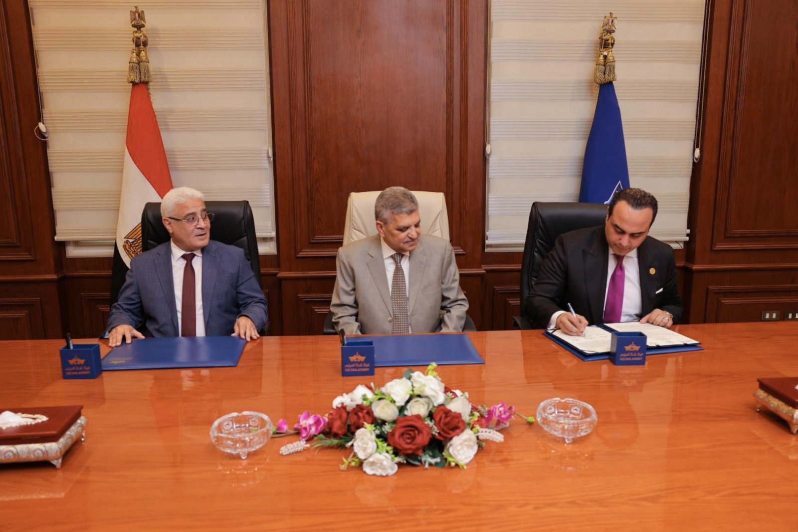 الفريق أسامة ربيع يوقع مذكرة عمل مشتركة مع هيئة الرعاية الصحية