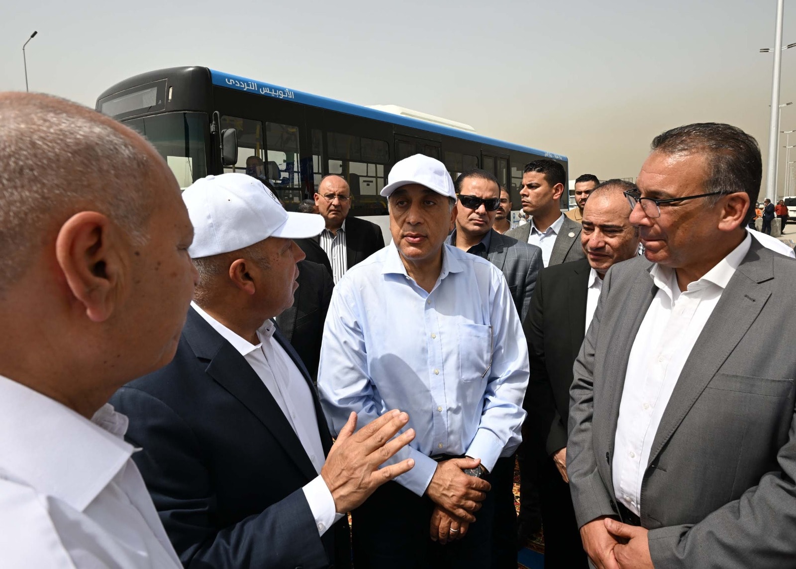 مدبولي يتفقد المرحلة الأولى من مشروع الأتوبيس الترددي