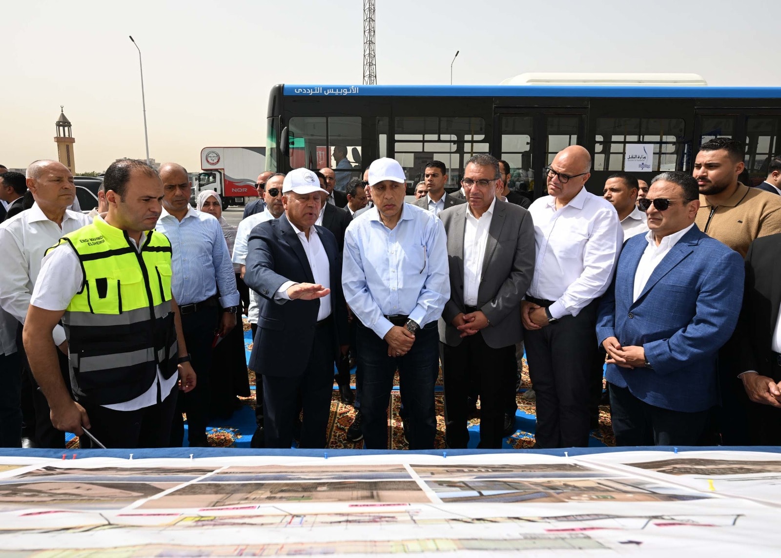مدبولي يتفقد المرحلة الأولى من مشروع الأتوبيس الترددي