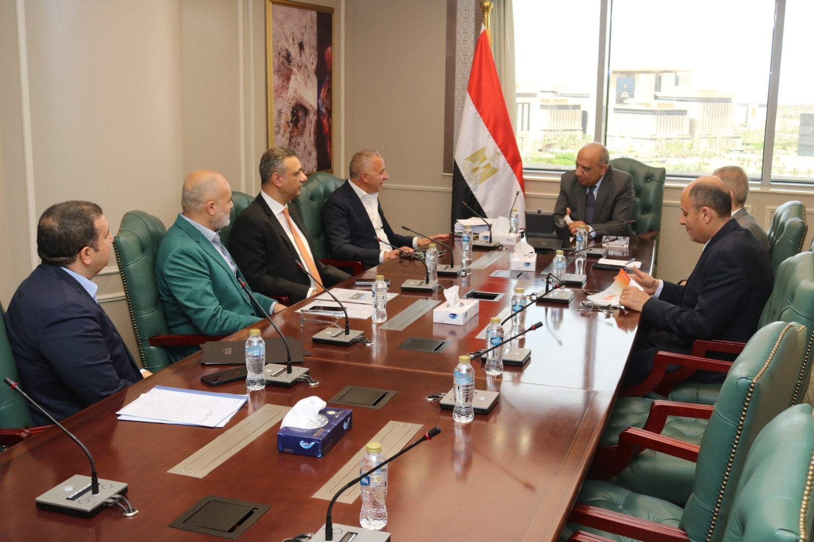 وزير الكهرباء في اجتماع مع رئيس شركة السويدي اليكتريك