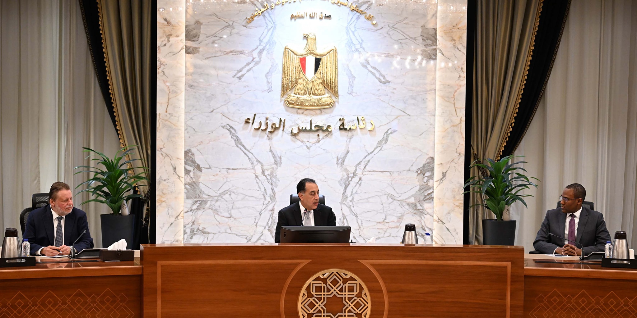 رئيس الوزراء يستقبل نائب المدير العام لصندوق النقد الدولي