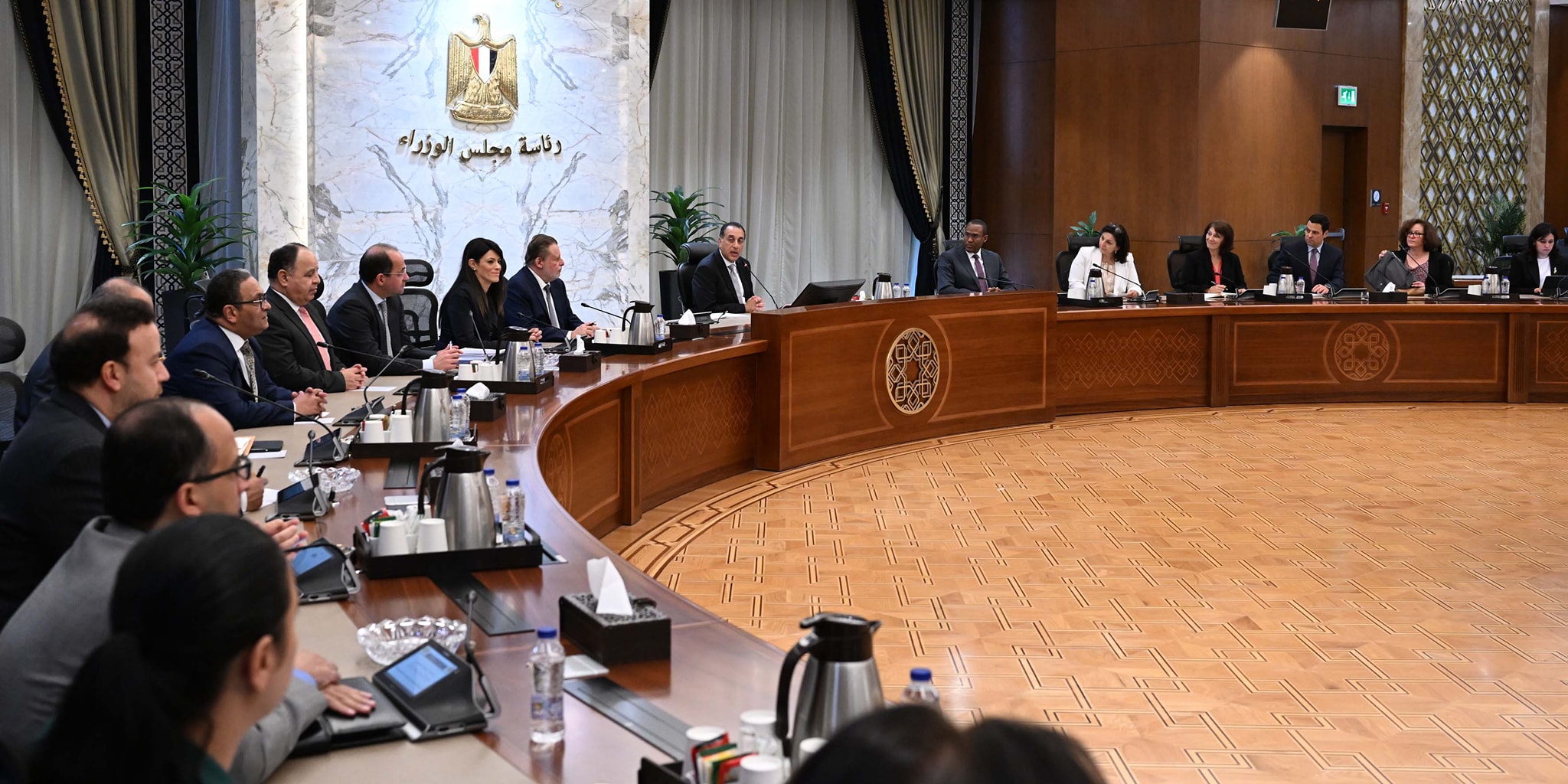 رئيس الوزراء يستقبل نائب المدير العام لصندوق النقد الدولي