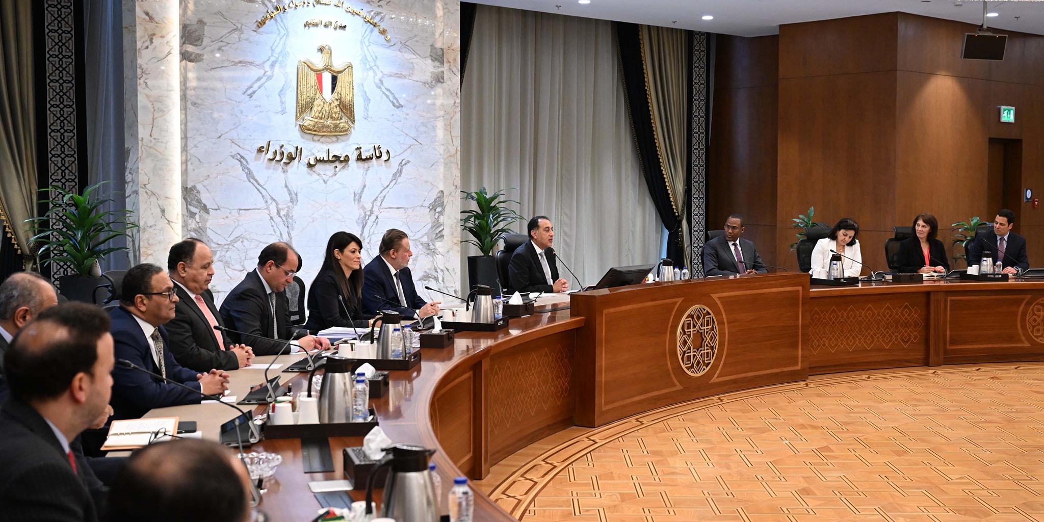 رئيس الوزراء يستقبل نائب المدير العام لصندوق النقد الدولي