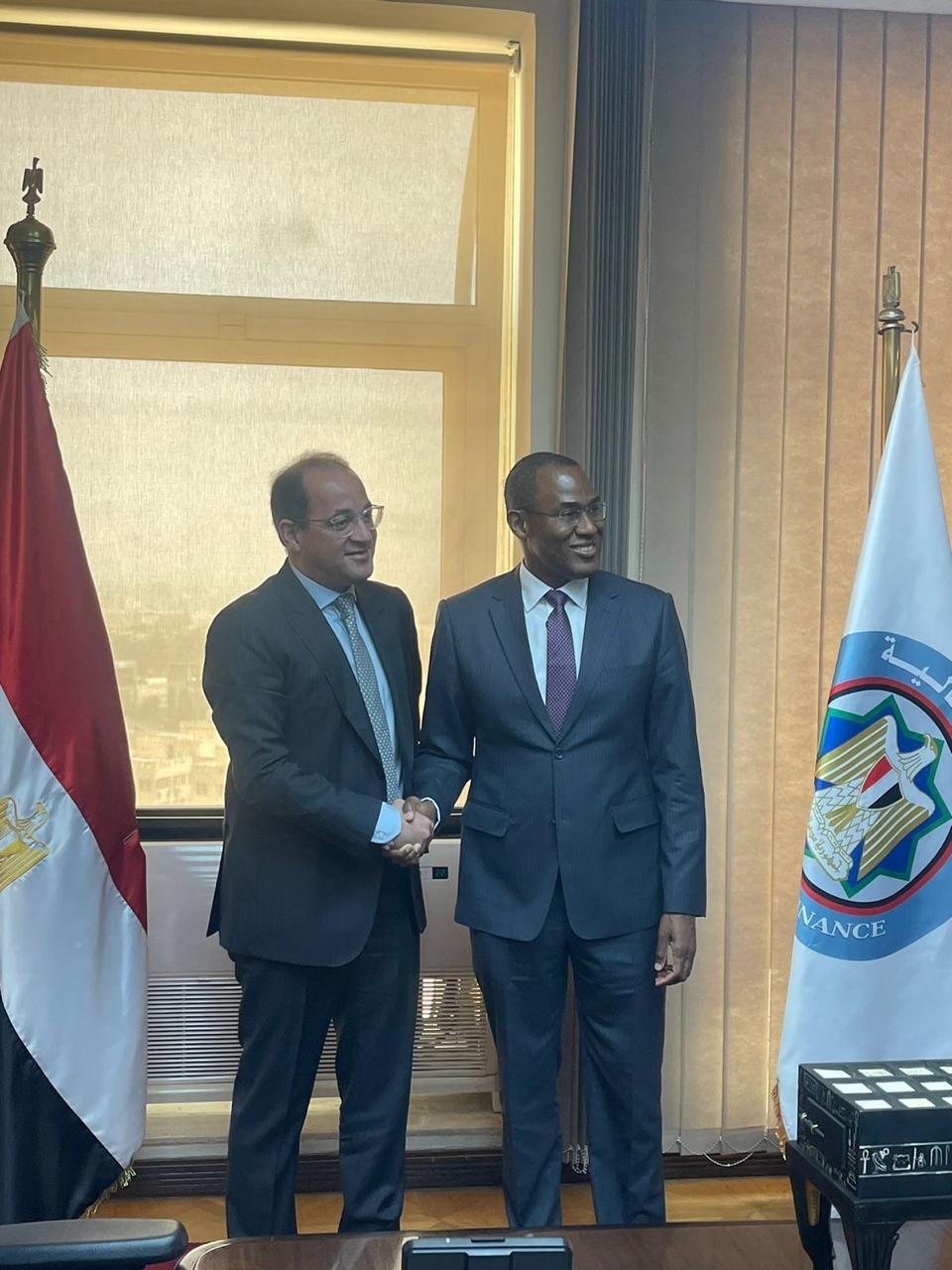 وزير المالية مع نائب المدير العام لصندوق النقد الدولي