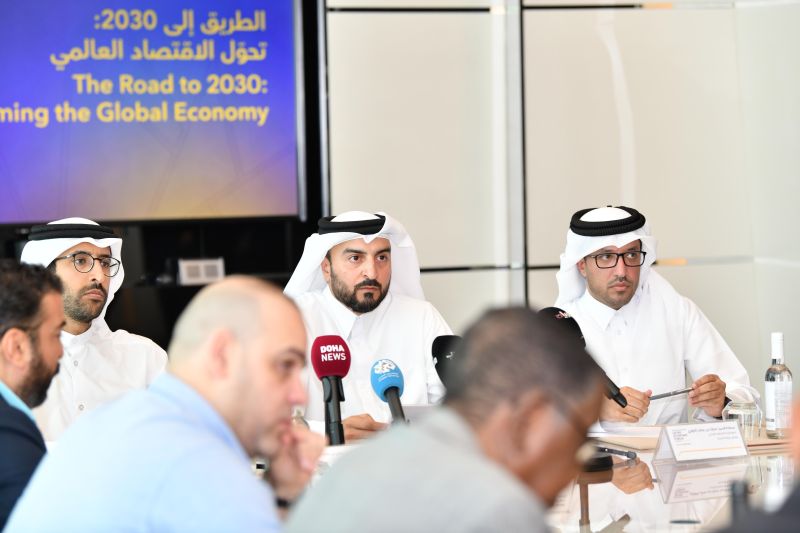 المؤتمر الصحفي للرئيس التنفيذي للمدينة الإعلامية قطر