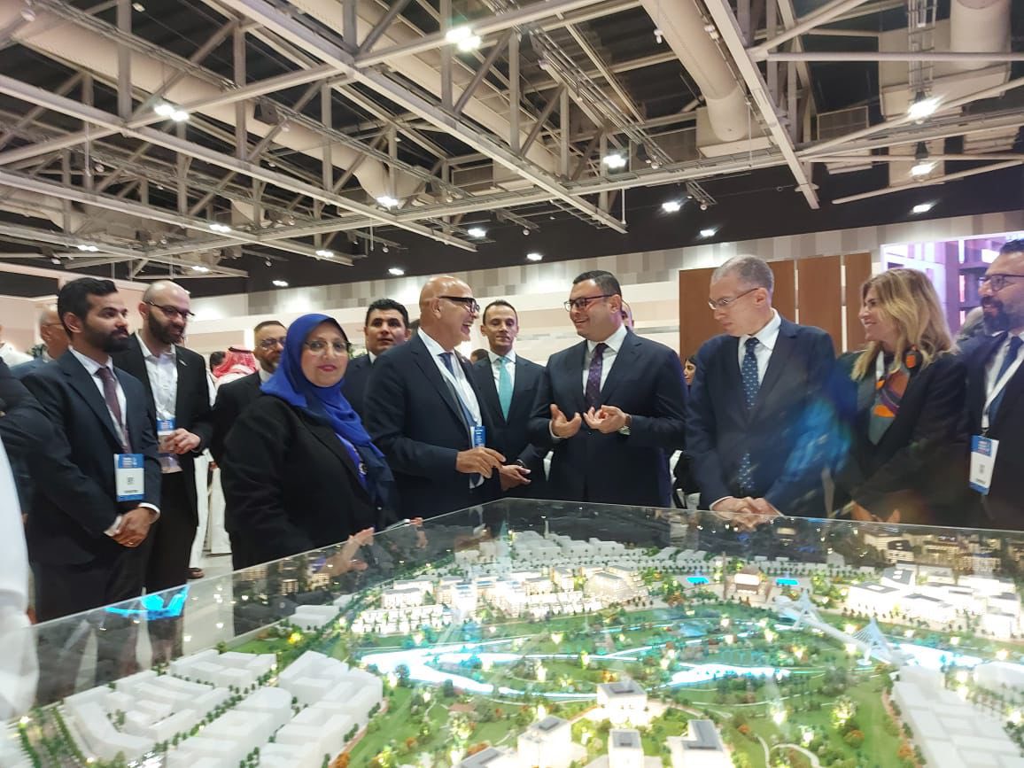 طلعت مصطفى المصرية توقع اتفاقية لإقامة مشروعين في سلطنة عمان