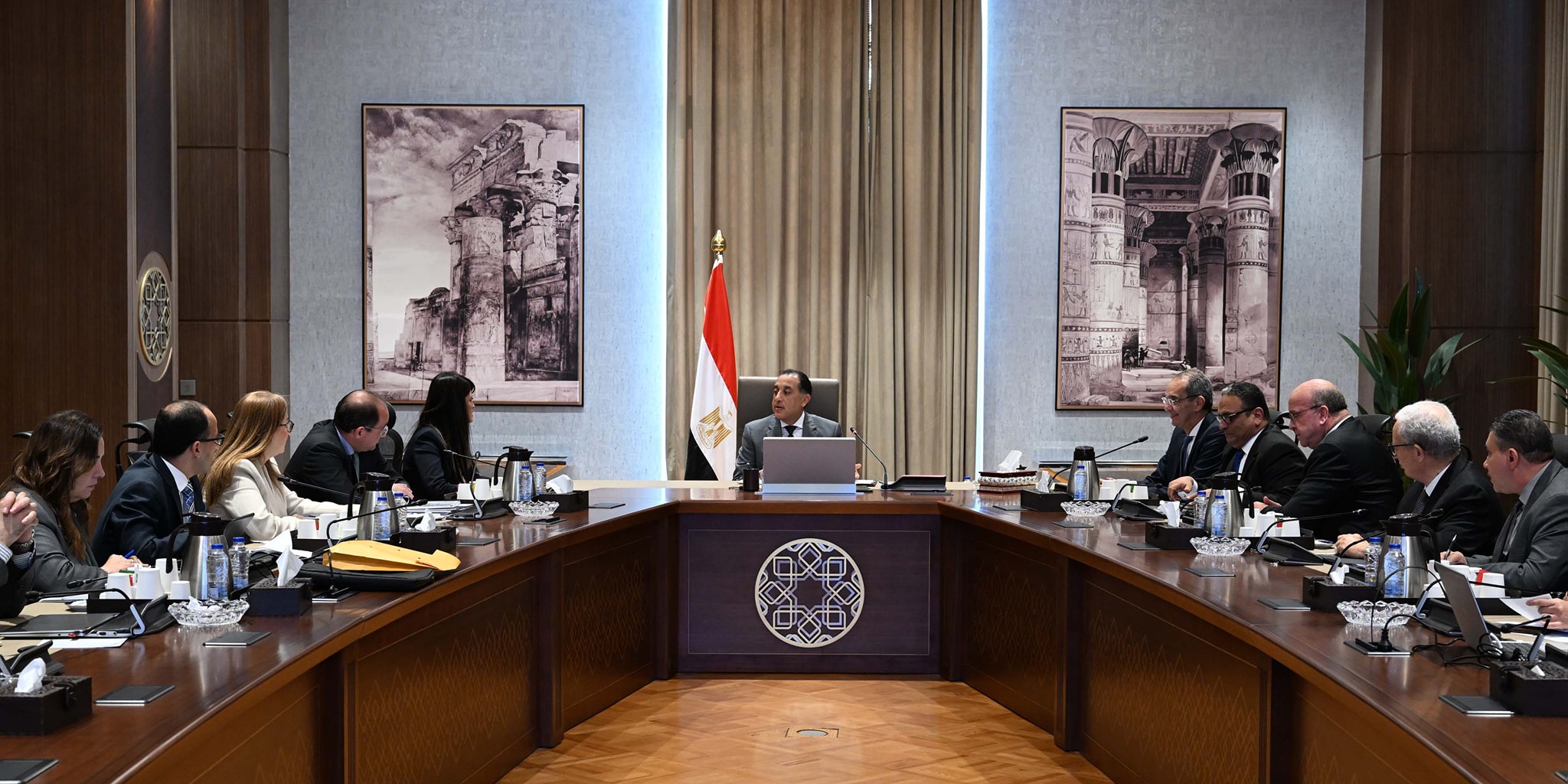 مدبولي يتابع جهود فض التشابكات المالية بين بنك الاستثمار