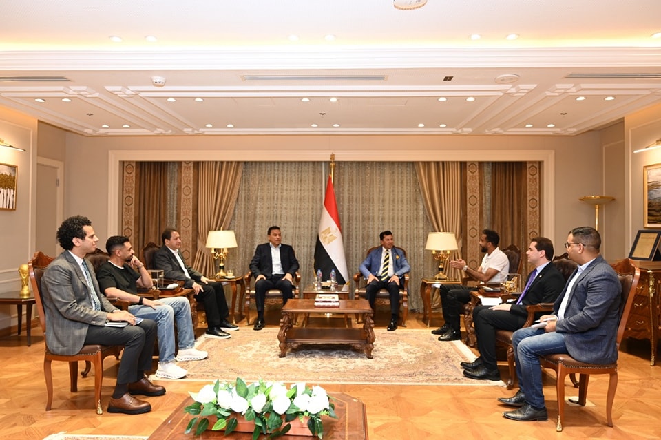وزير الرياضة يستقبل بعثة الرياضيين العائدين من ليبيا
