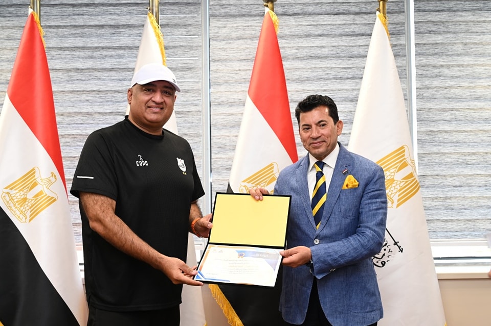 وزير الرياضة يستقبل بعثة الرياضيين العائدين من ليبيا