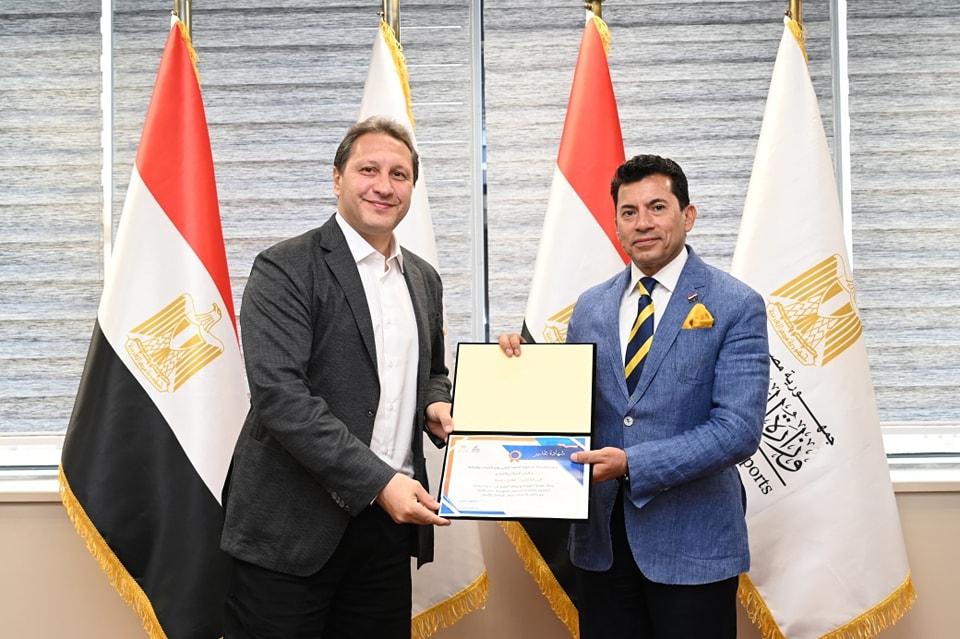 وزير الرياضة يستقبل بعثة الرياضيين العائدين من ليبيا