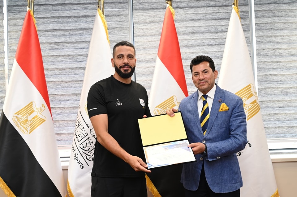 وزير الرياضة يستقبل بعثة الرياضيين العائدين من ليبيا
