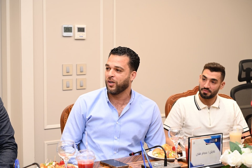 وزير الرياضة يستقبل بعثة الرياضيين العائدين من ليبيا
