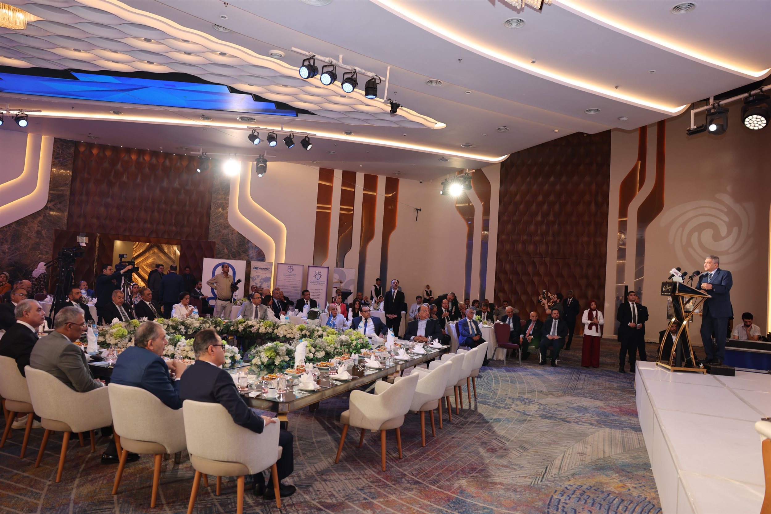 رئيس هيئة قناة السويس يشارك في الندوة الرئيسية للجمعية البحرية المصرية