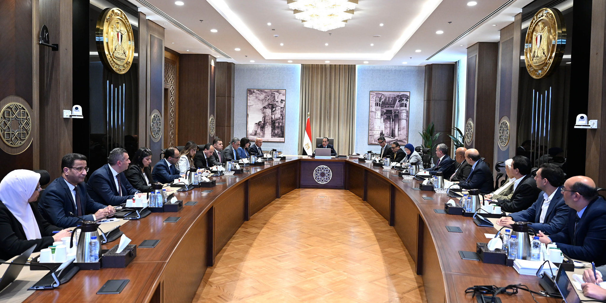 رئيس الوزراء يستعرض تحديات قطاع صناعة الحديد والصلب