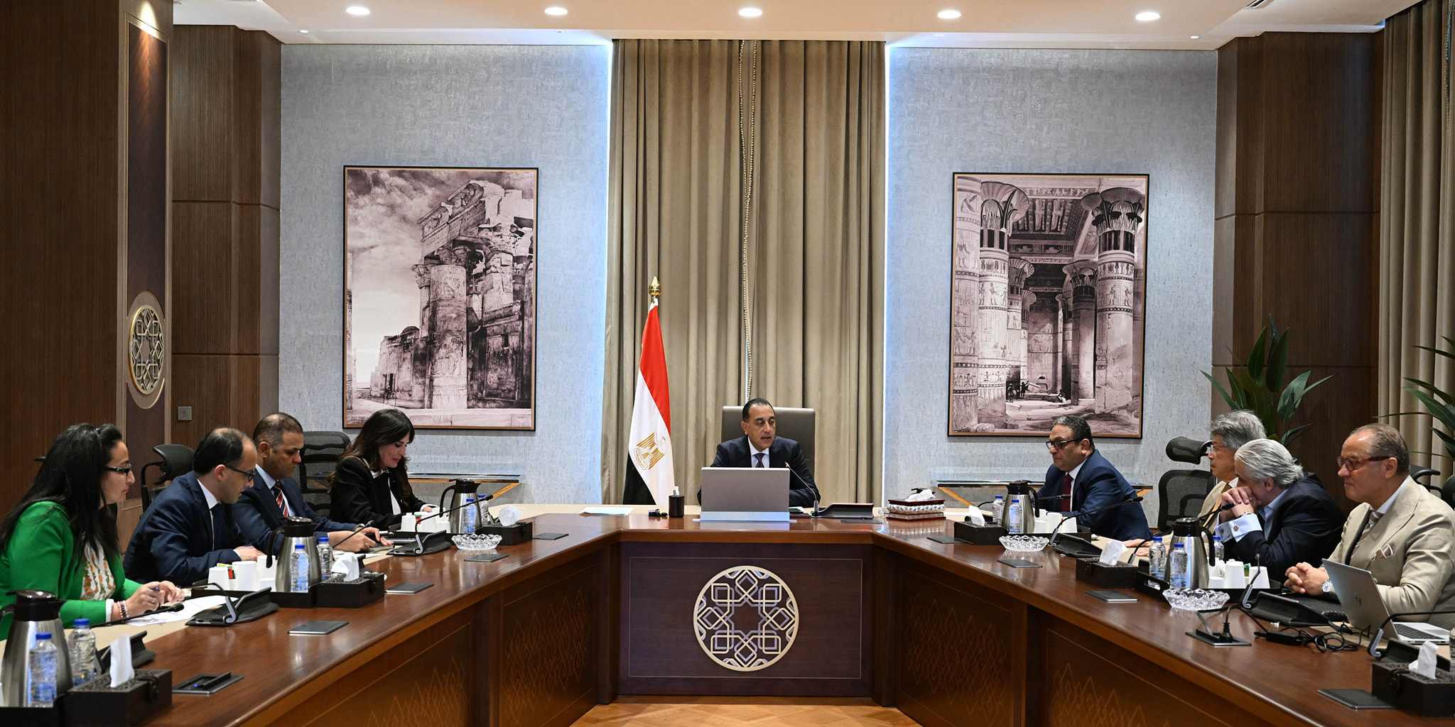 مدبولي يتابع مستجدات احتفالية افتتاح المتحف المصري