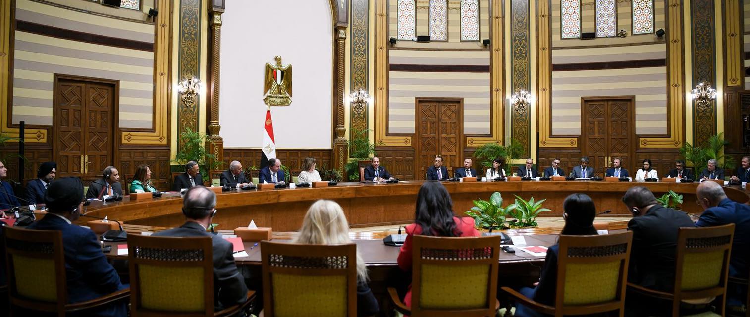 السيسي يلتقي وفد رجال الأعمال الأمريكيين المشاركين في المنتدى الإقتصادي المصري الأمريكي