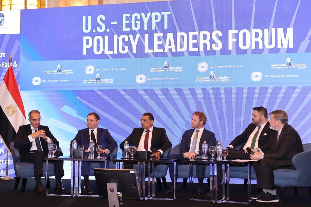 توقيع مذكرة تفاهم بين وزارة الاتصالات وشركة IBM