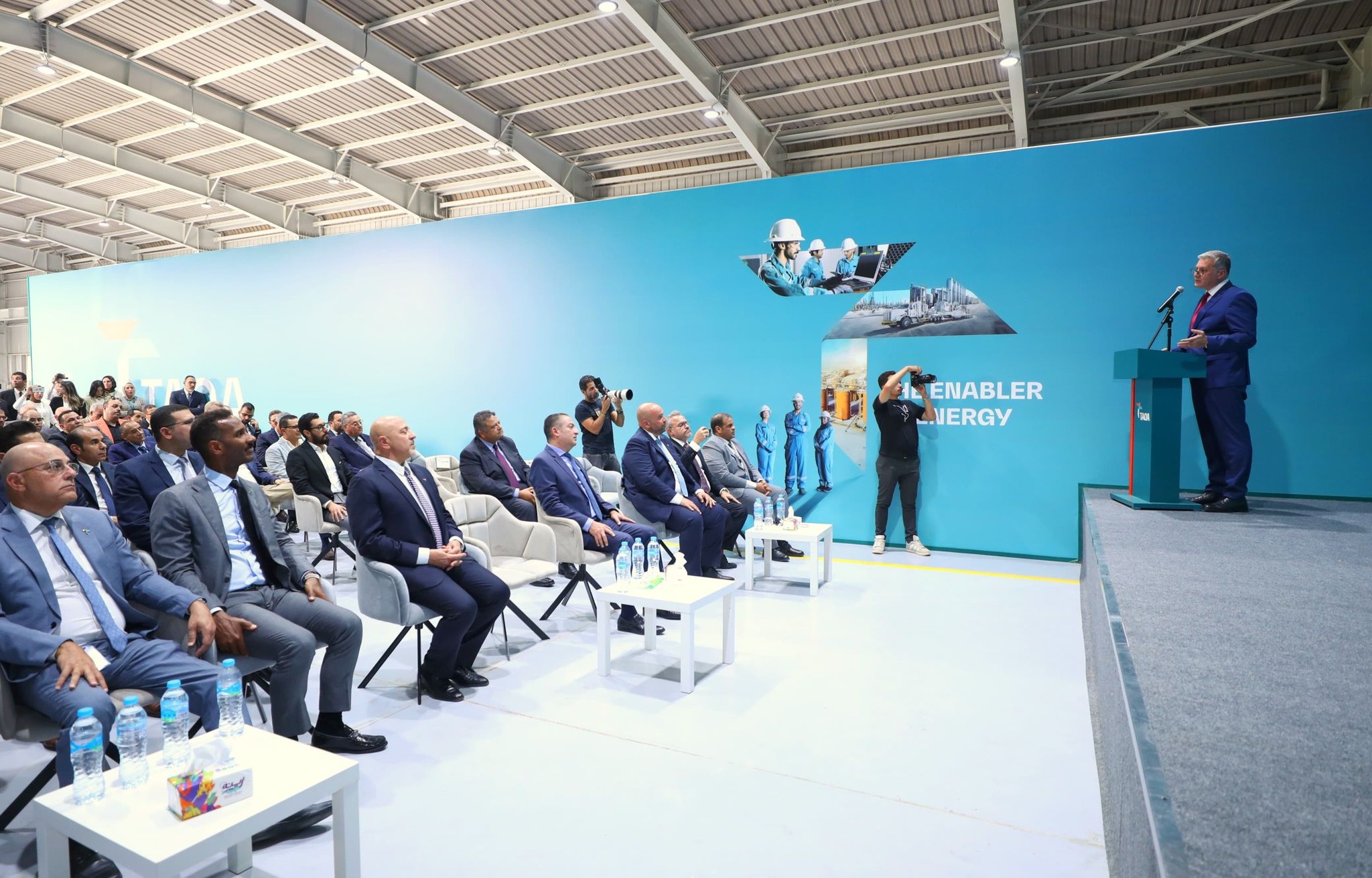 وزير البترول يفتتح مركز عمليات متكامل لإحدى الشركات الدولية