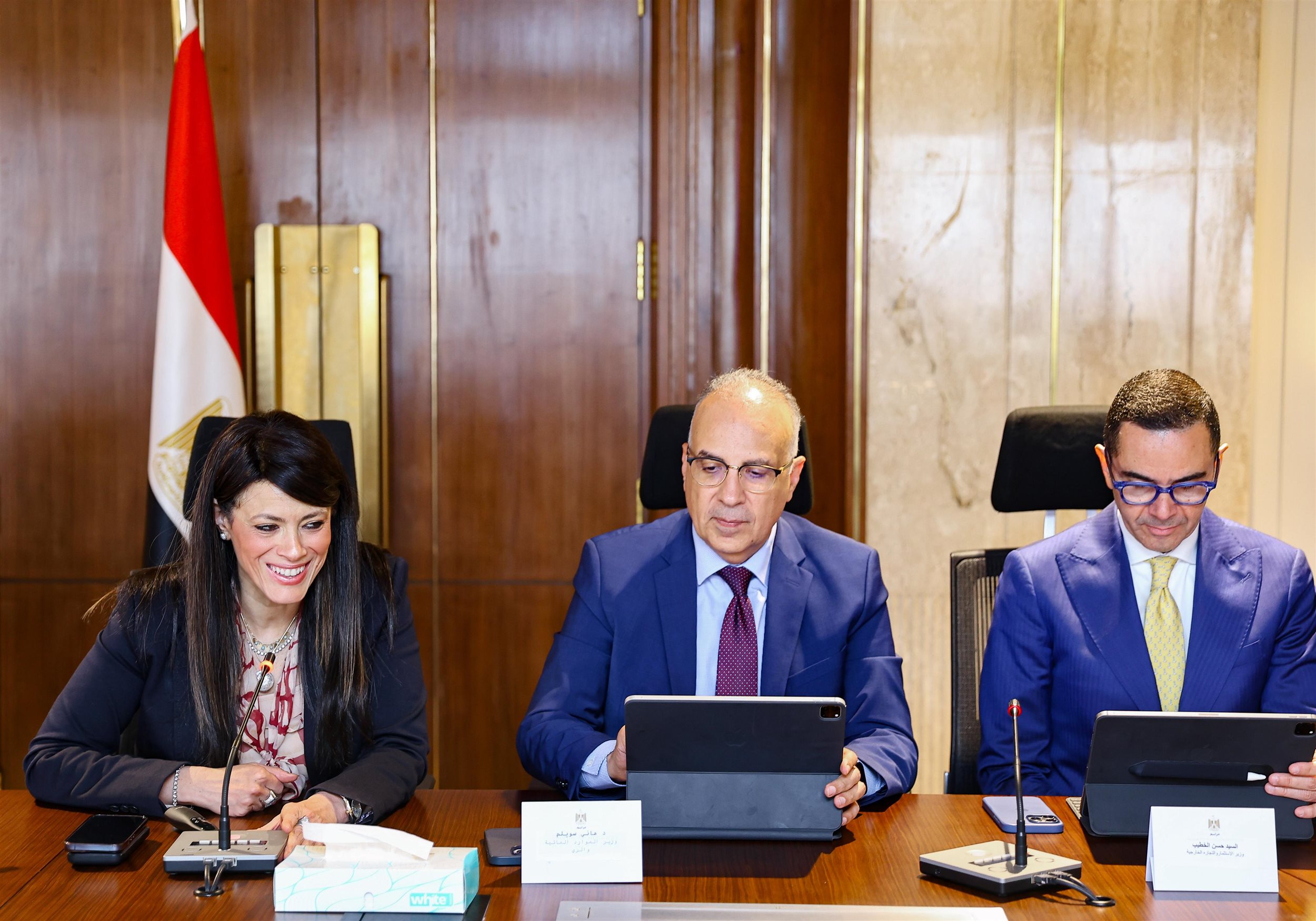 اجتماع وزيرة التخطيط لمناقشة تنفيذ البرنامج الوطني للإصلاحات الهيكلية