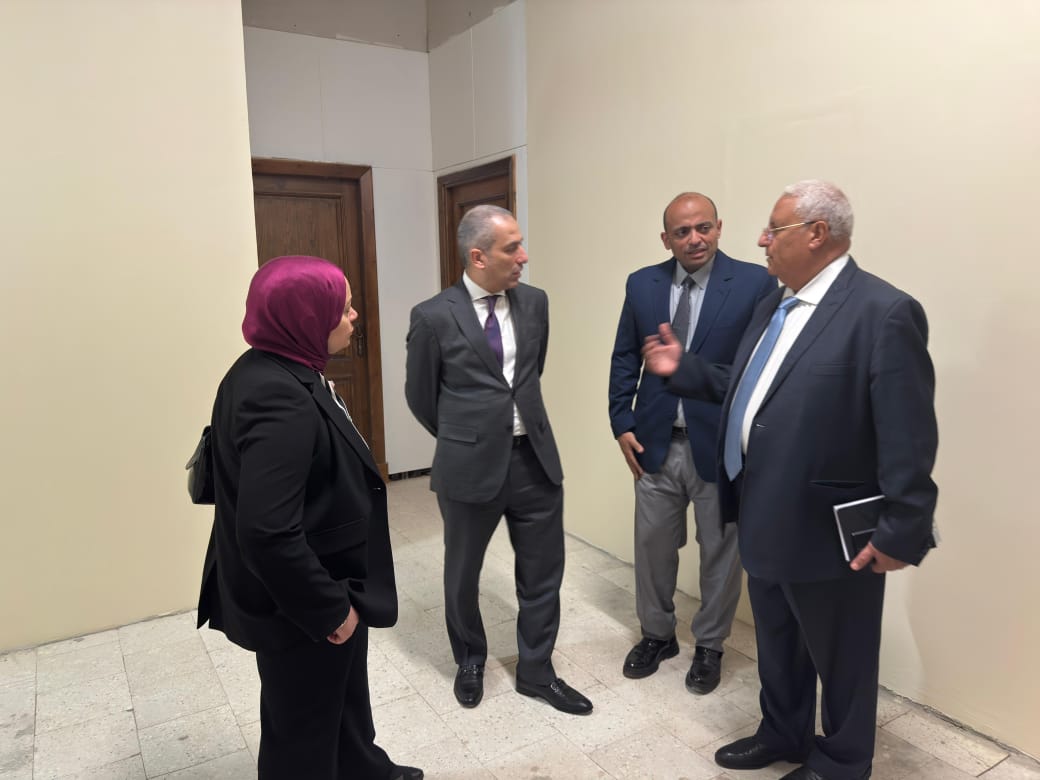 رئيس البنك الزراعي يتفقد مقر البنك بالعاصمة الإدارية
