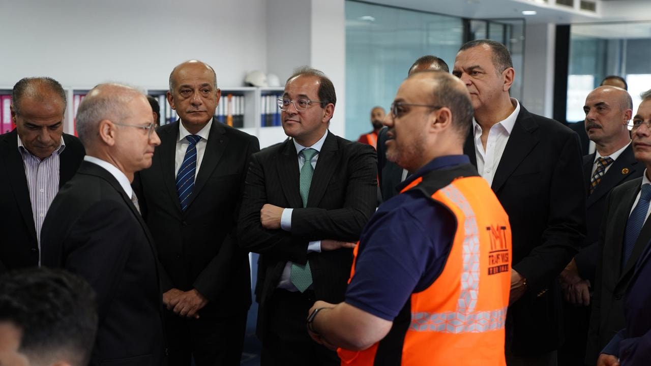 وزير المالية فى جولة ميدانية بميناءي الدخيلة والإسكندرية