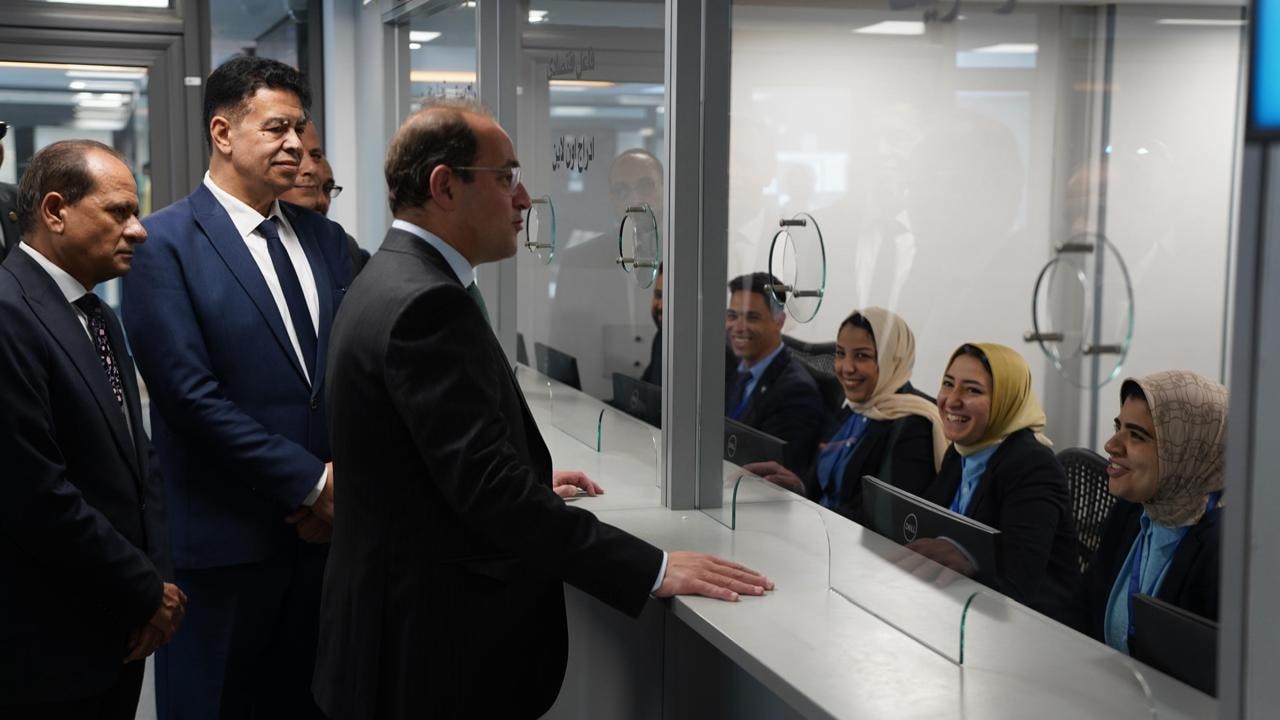 وزير المالية فى جولة ميدانية بميناءي الدخيلة والإسكندرية