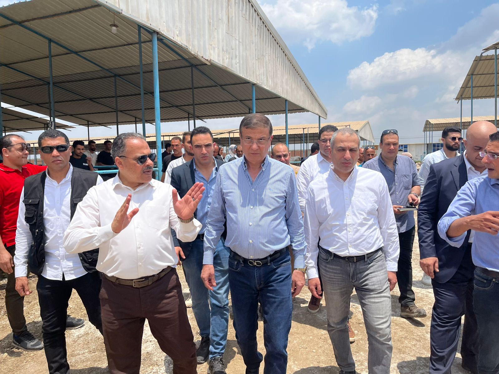مقر مصانع ومزارع شركة هيلثي ميلك بقرية التلين