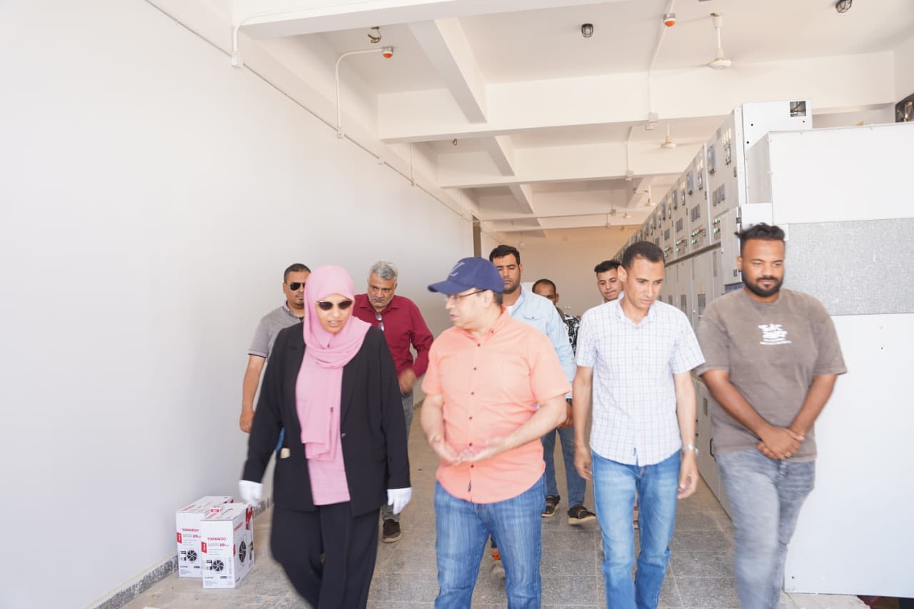 وزير الإسكان يتابع المشروعات الجاري تنفيذها بتوسعات 3 مدن