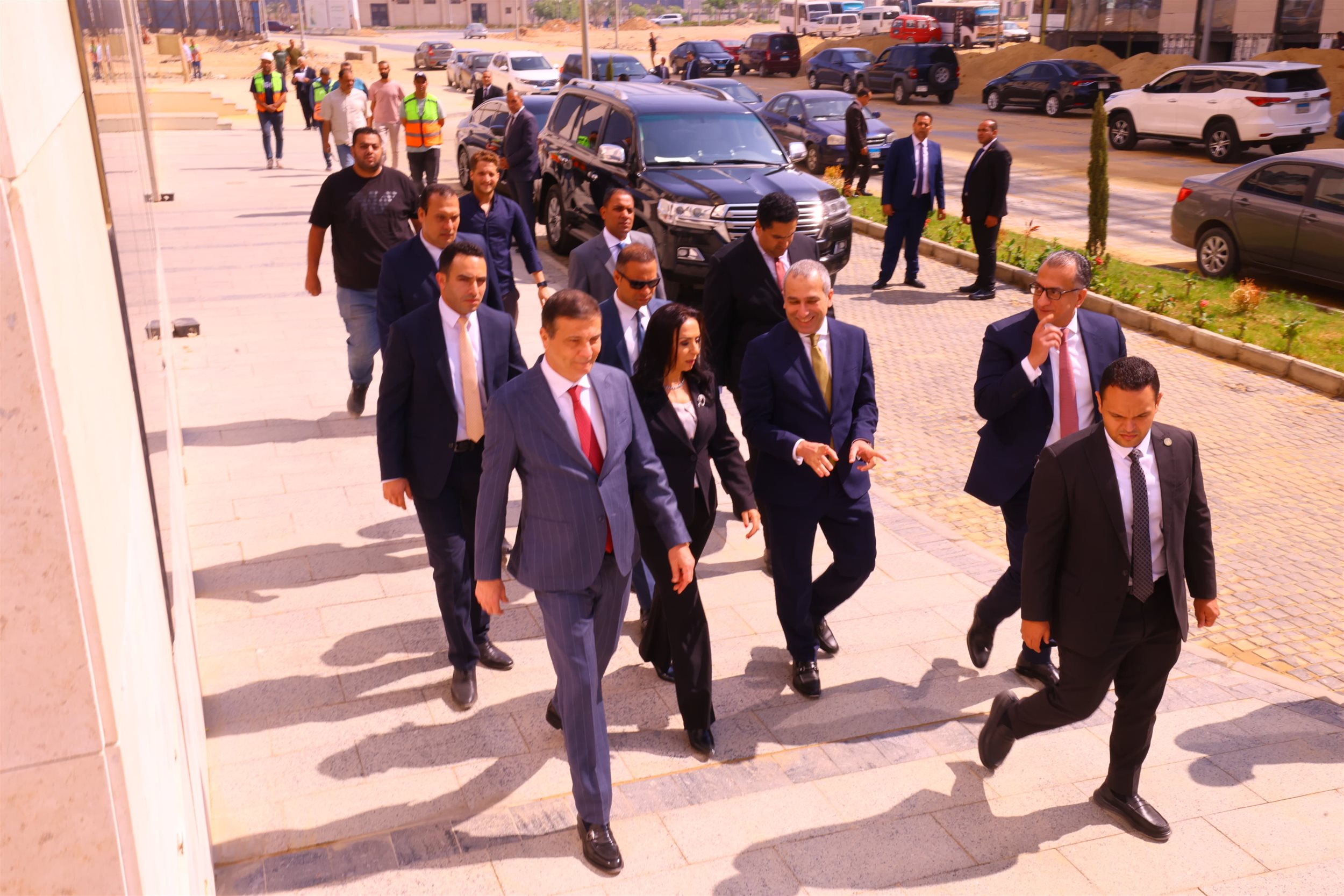 وزيرا التضامن الاجتماعي والزراعة يتفقدان مقر البنك الزراعي المصري