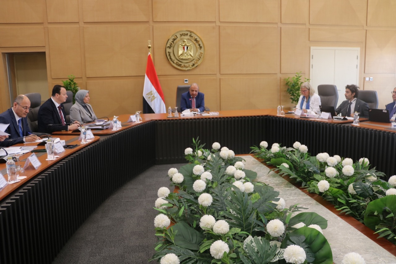 وزير الكهرباء يبحث مع وفد المفوضية الأوروبية