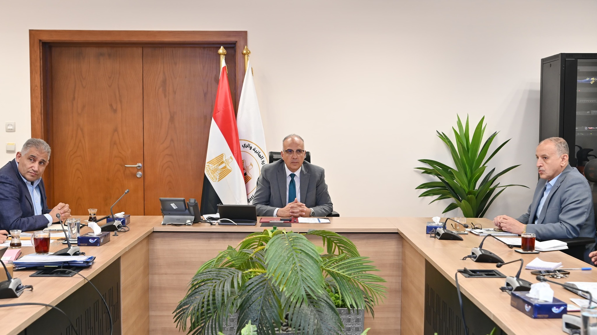 وزير الري يتابع استعدادات أجهزة الوزارة خلال أجازة العيد